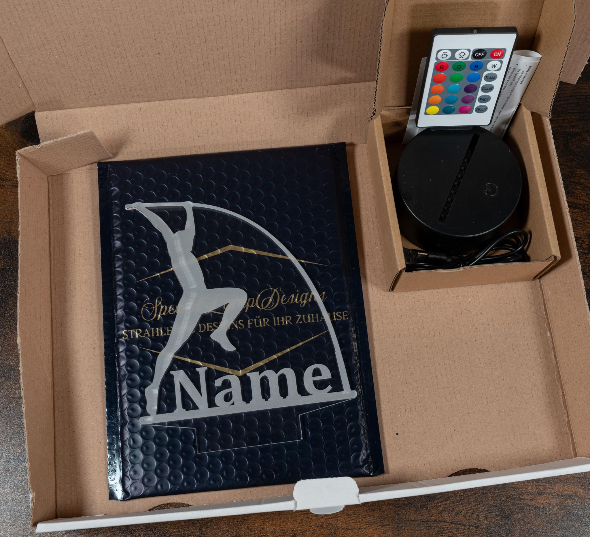 Stabhochsprung Lampe personalisiert – LED Nachtlicht mit Name | Leichtathletik Geschenk & Sport Deko | Pole Vault Light für Kinderzimmer, Schlafzimmer & Athleten