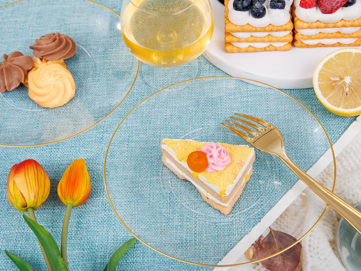 Nervure 100Pieces Clear and Gold Rim Plastic Plates - 7.5inch Disposabl Salad Dessert Plate - Clear and Gold Party Plates Ideal for Wedding & Party - Image 9