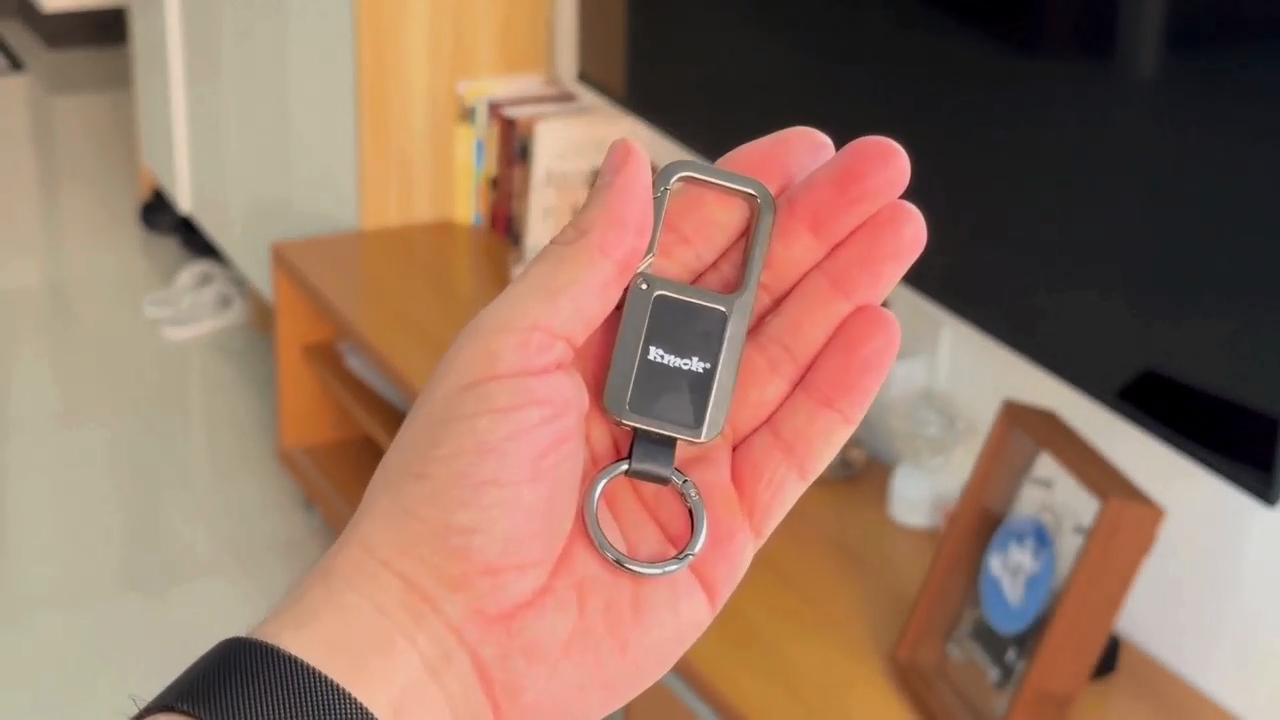 Amazon.com: Kmok Key Finder with Find My App, Keychain Tracker