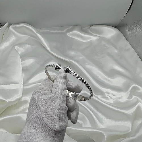 Miniatura 4 de Better Jewelry Pulsera personalizada de plata de ley 925 con placa de identificación en espiral con extremos piramidales gruesos