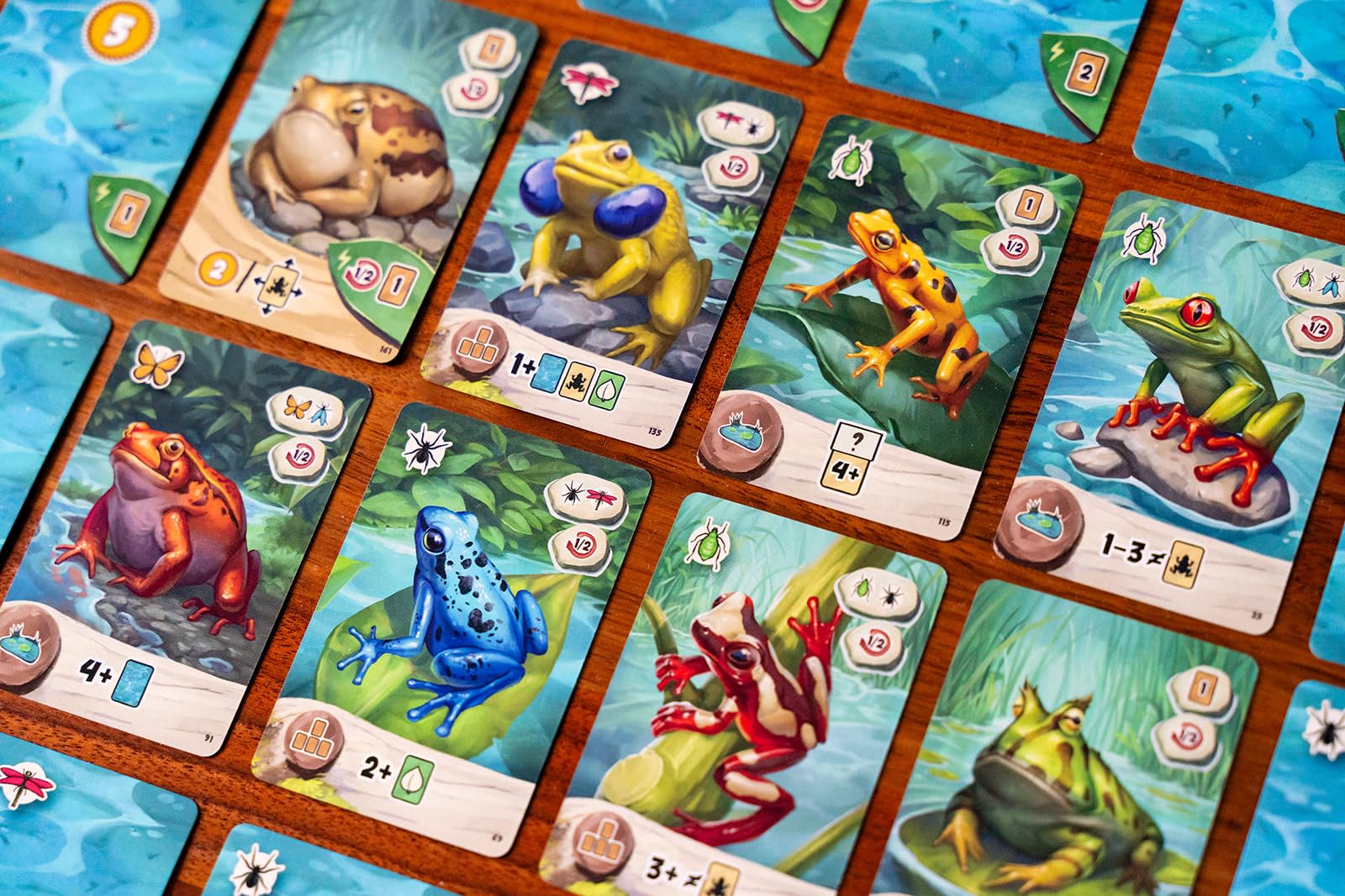 Capstone Games Pondscape - Gioco di carte strategico per adulti e ragazzi, 2 giocatori | o altro - Gioco di carte asimmetrico, misterioso, basato sul ruolo e tematico per il divertimento notturno e in famiglia