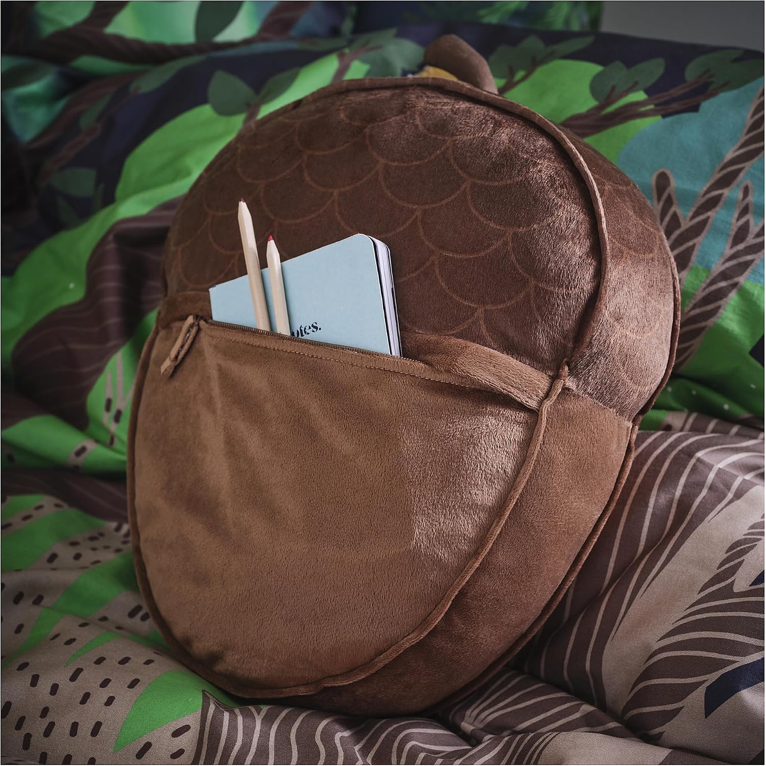 ProTuning SKOGSDUVA Cushion with pocket, acorn shaped/brown, 32x37 cm