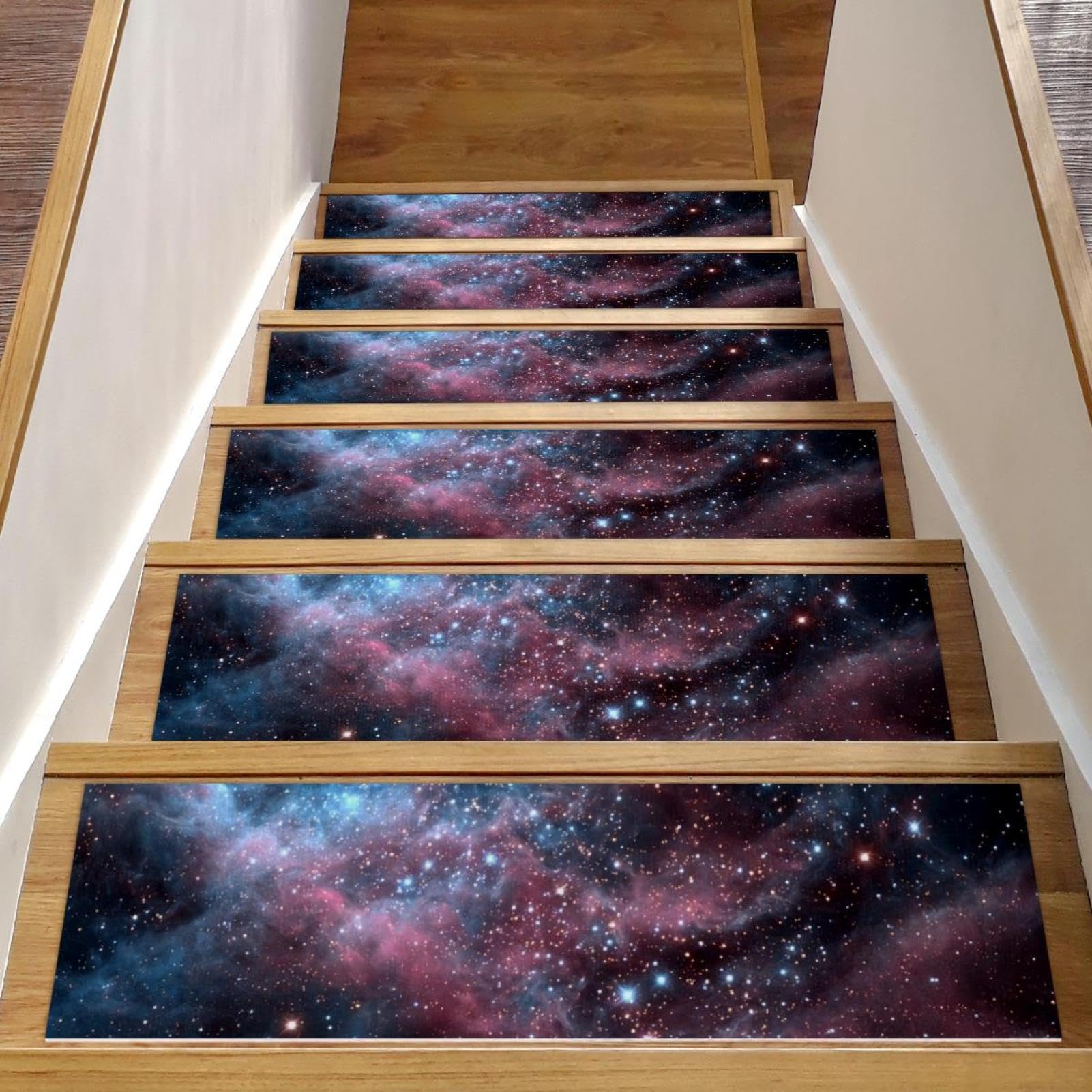 Tapis d'escalier pour marches en bois évitant les chutes des personnes âgées