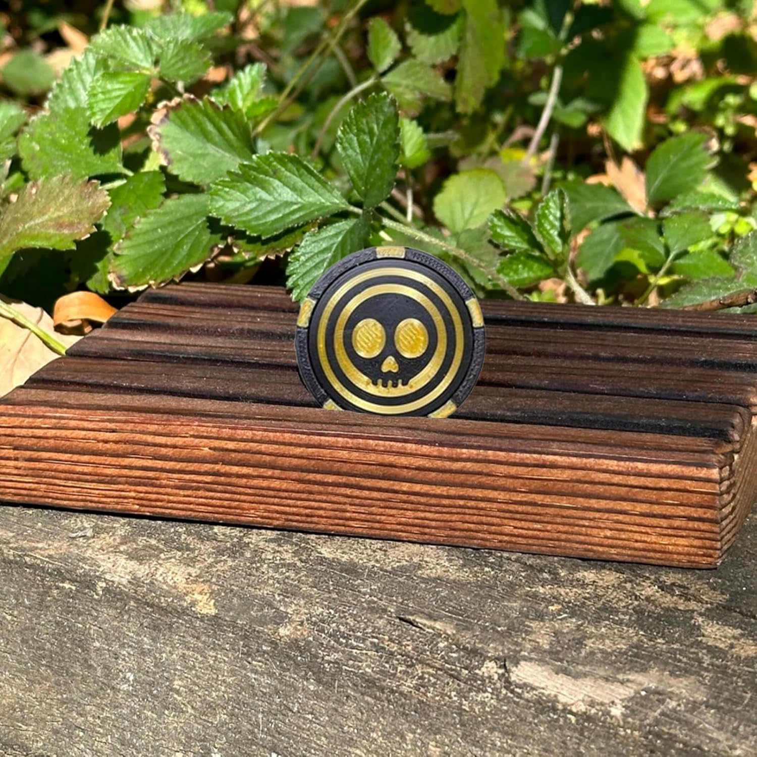 EDC Poker Chip Fidget Slider, Gold Metal Dual Sided Stacker for Adults, Premium Flip Tricks, Round Shape, Coin Design, Ages 8+,1.5x1.5 Inches (6 100 Dollars)