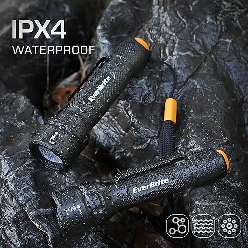 Miniatura 6 de EverBrite Paquete de 2 mini linternas LED superpequeñas de 150 lúmenes, linterna con zoom con cordón y clip, 3 modos, IPX4 impermeable, para