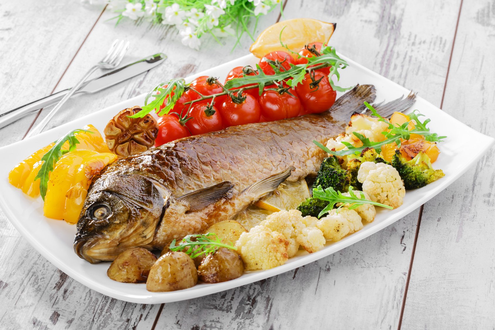 Pfeffer schwarz, Steakpfeffer fein geschrotet, keimreduziert. Premiumqualität aus Indonesien. PE - Eimer 1500g