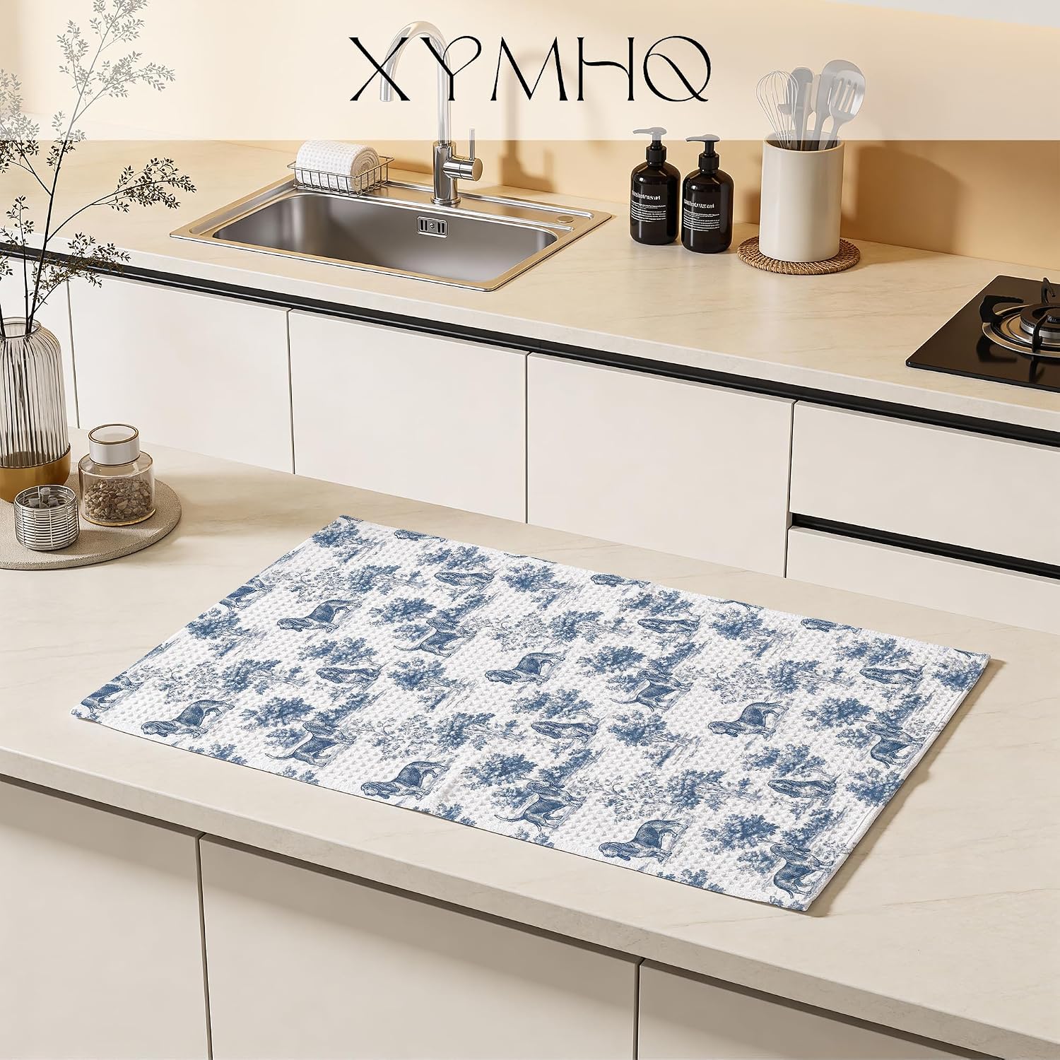 Blue and White Chinoiserie Basset Hound Gift Hand Towels for Bathroom Kitchen, Basset Hound Gifts for Women, Vintage Toile De Jouy Dog Kitchen Dish Tea Towels, 16X24 Inch