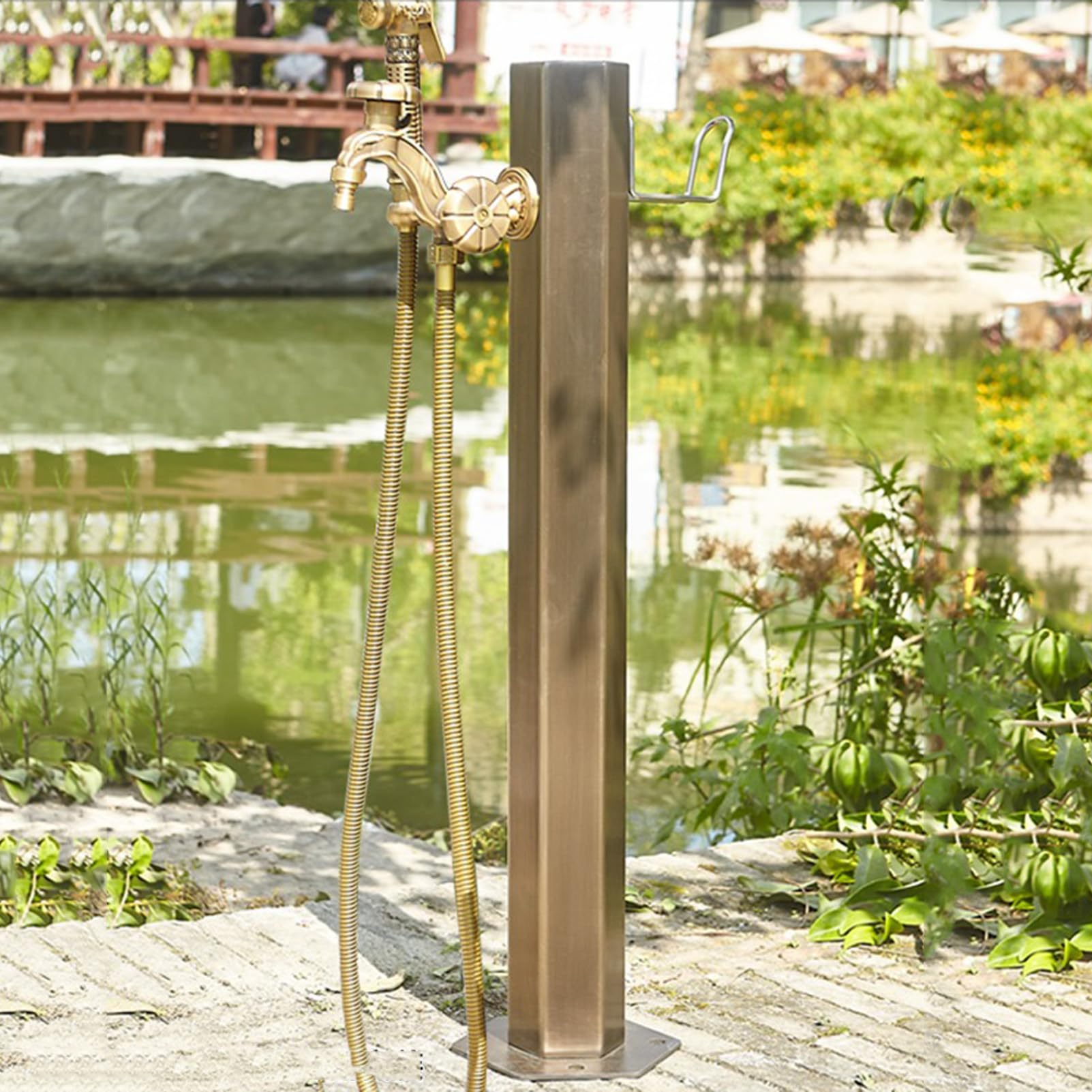 ZYCHSJXA Freestanding Garden Water Column with Copper Faucet Decorative Fountain Dispenser for Antifreeze Irrigation Hose Stand & Hydrant Function