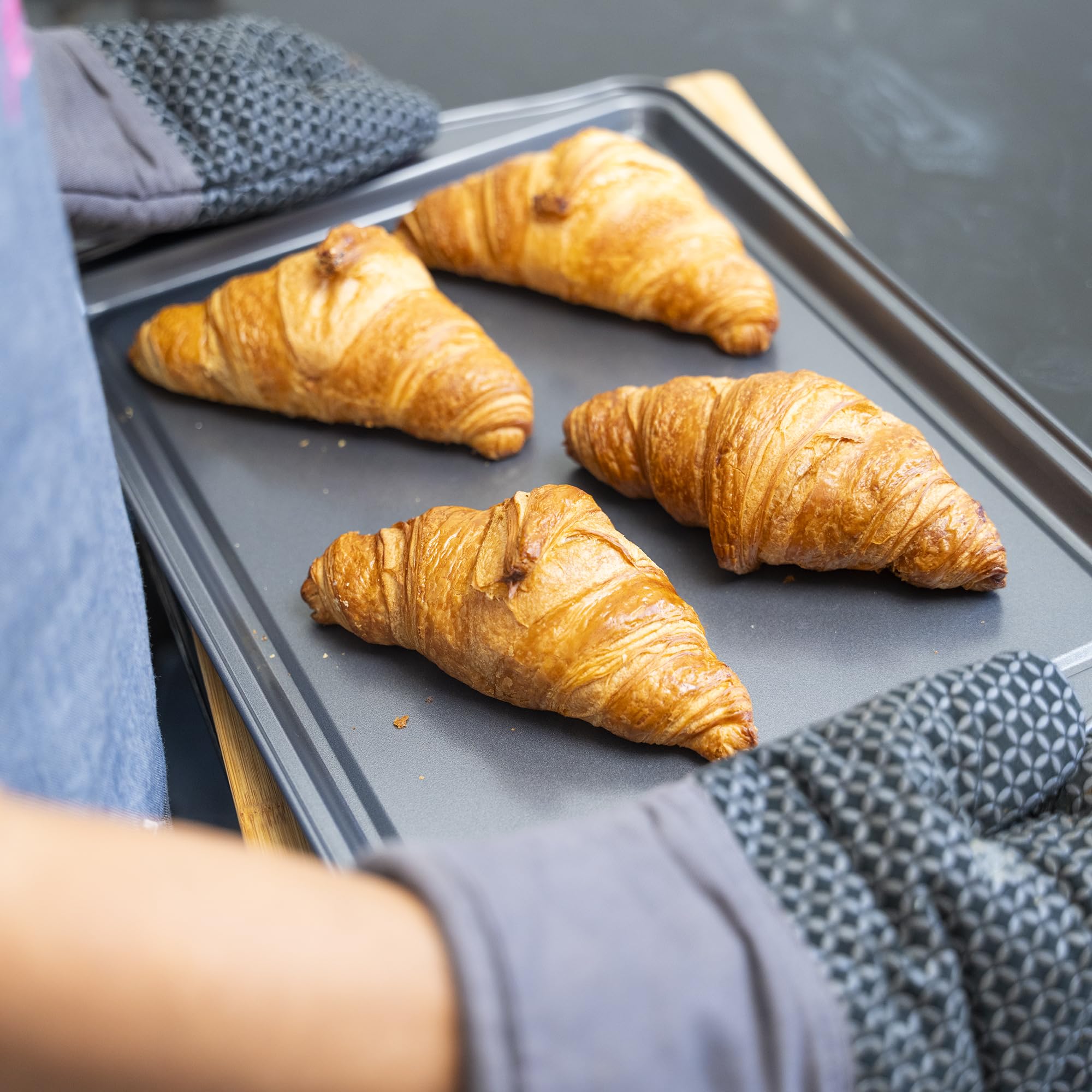 Zestaw arkuszy do pieczenia – 10-częściowy zestaw patelni do pieczenia – łatwe do pieczenia w piekarniku – idealne do ciast, babeczek, ciasteczek, bochenków i zapiekanek – niezbędne