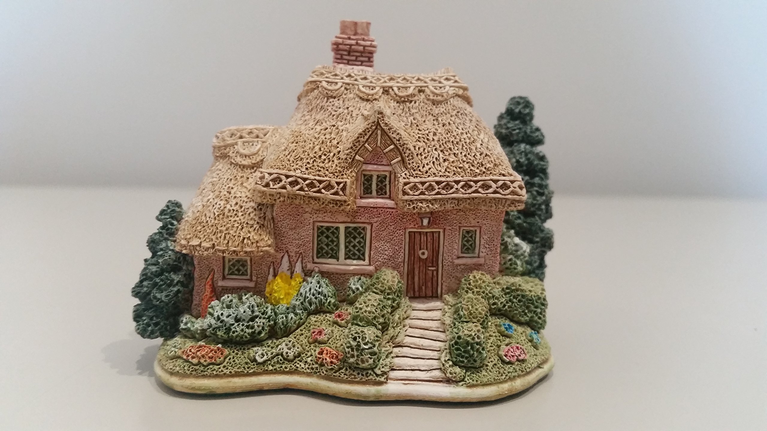Lilliput Lane Brick Red Or Brown Golden Years, Made In England