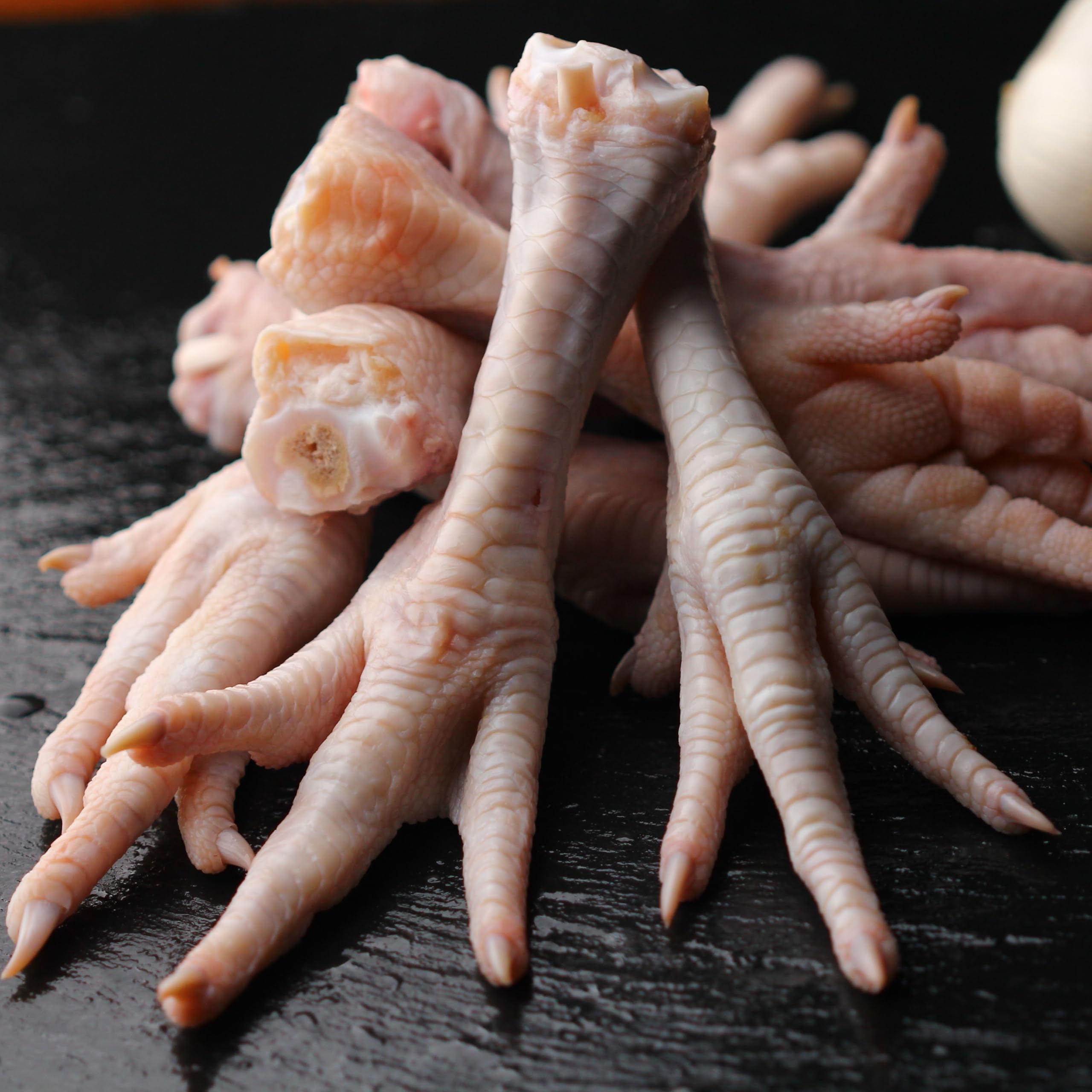 Amazon.co.jp: 骨付き鶏の足（鶏爪）鳥モミジ 500g : 食品・飲料・お酒