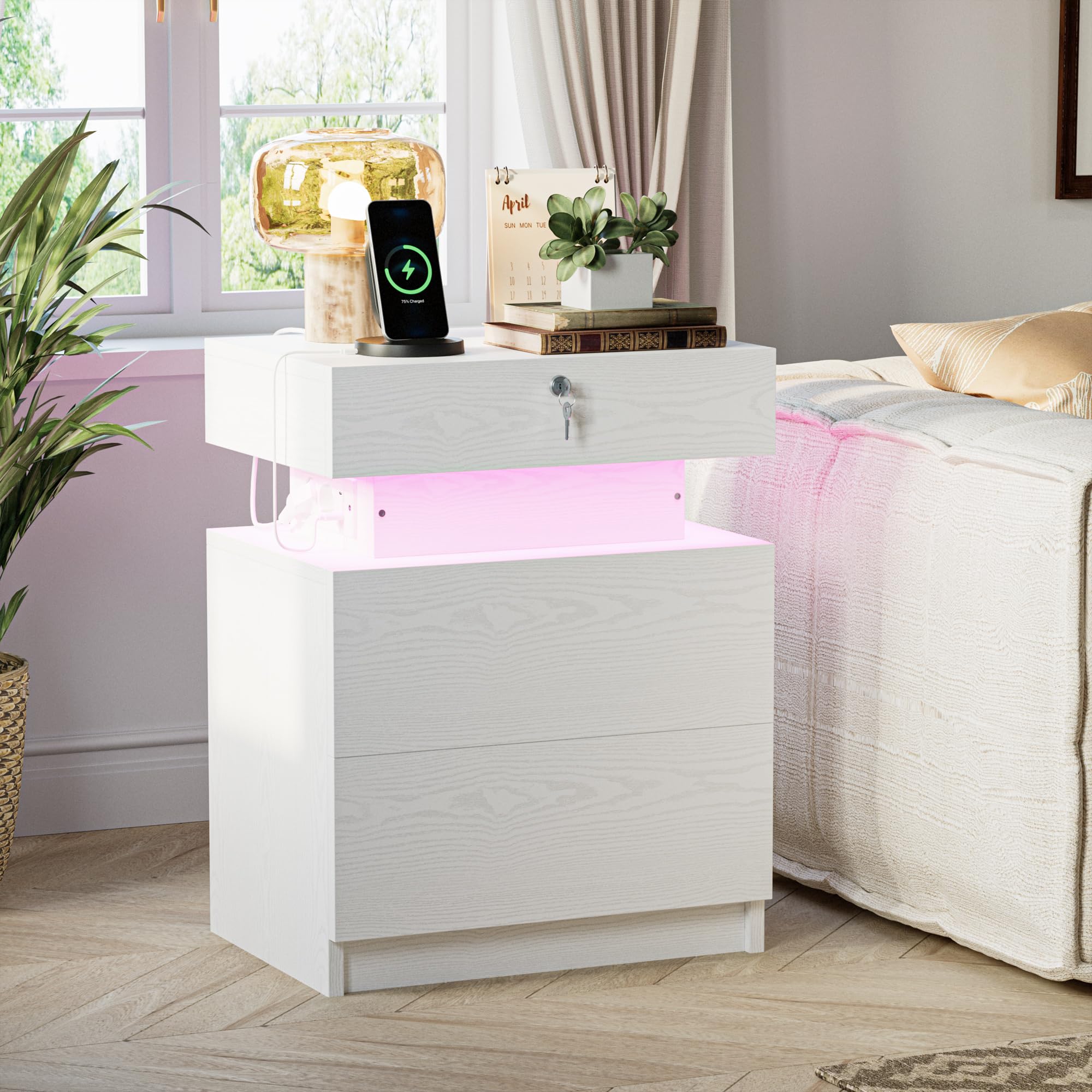 IRONCK Nachttisch, Nachtschrank mit LED-Beleuchtung, Beistelltisch mit 3 Schubladen, 1 USB- & 1 Typ-C-Anschluss und Schloss, Sofatisch für Wohnzimmer, Schlafzimmer, Weiß