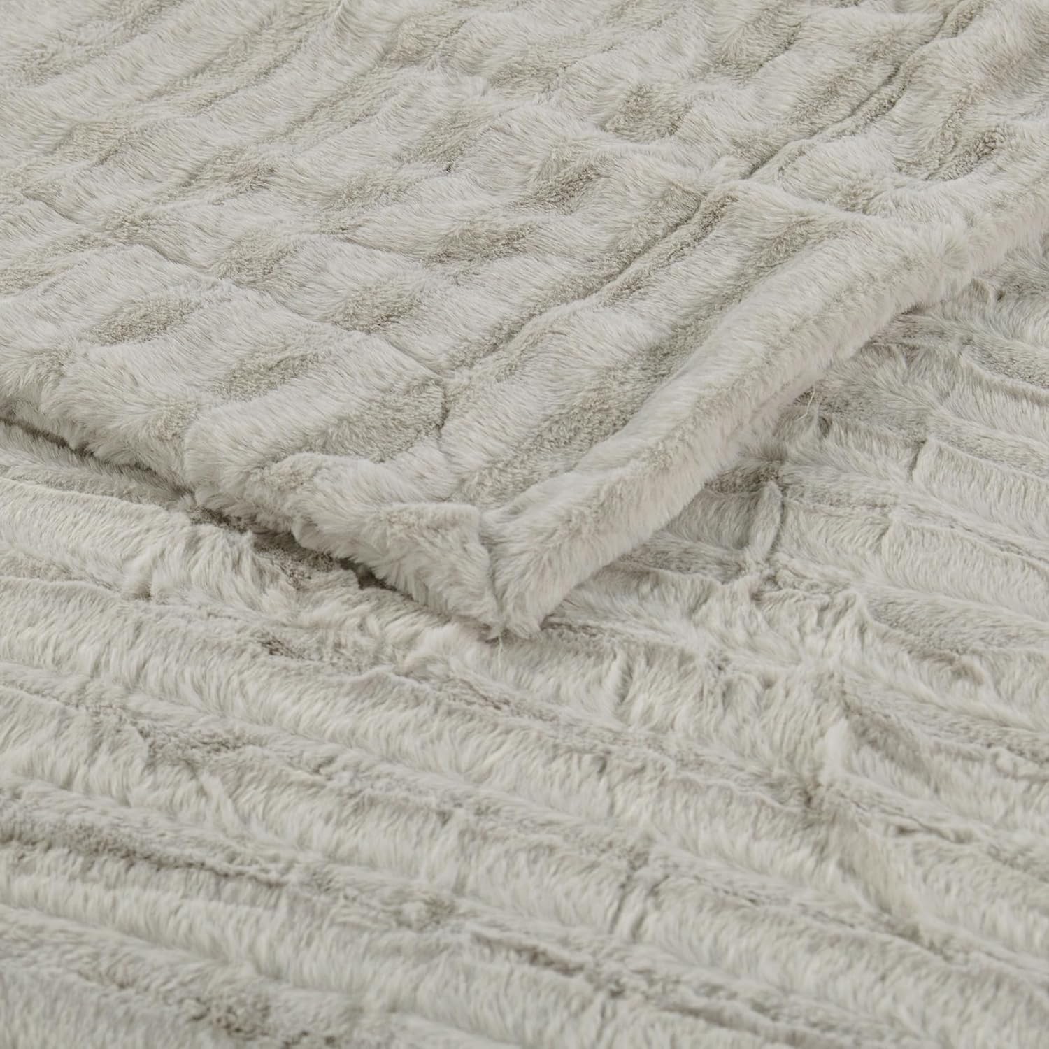 Home Soft Things Derby Double Sided Faux Fur Throw Blanket, Light Grey, 50'' x 60'', Soft Plush Heavy Comfy Couch Sofa Bed Cover for Winter Snuggly Gorgeous Blanket for Adults