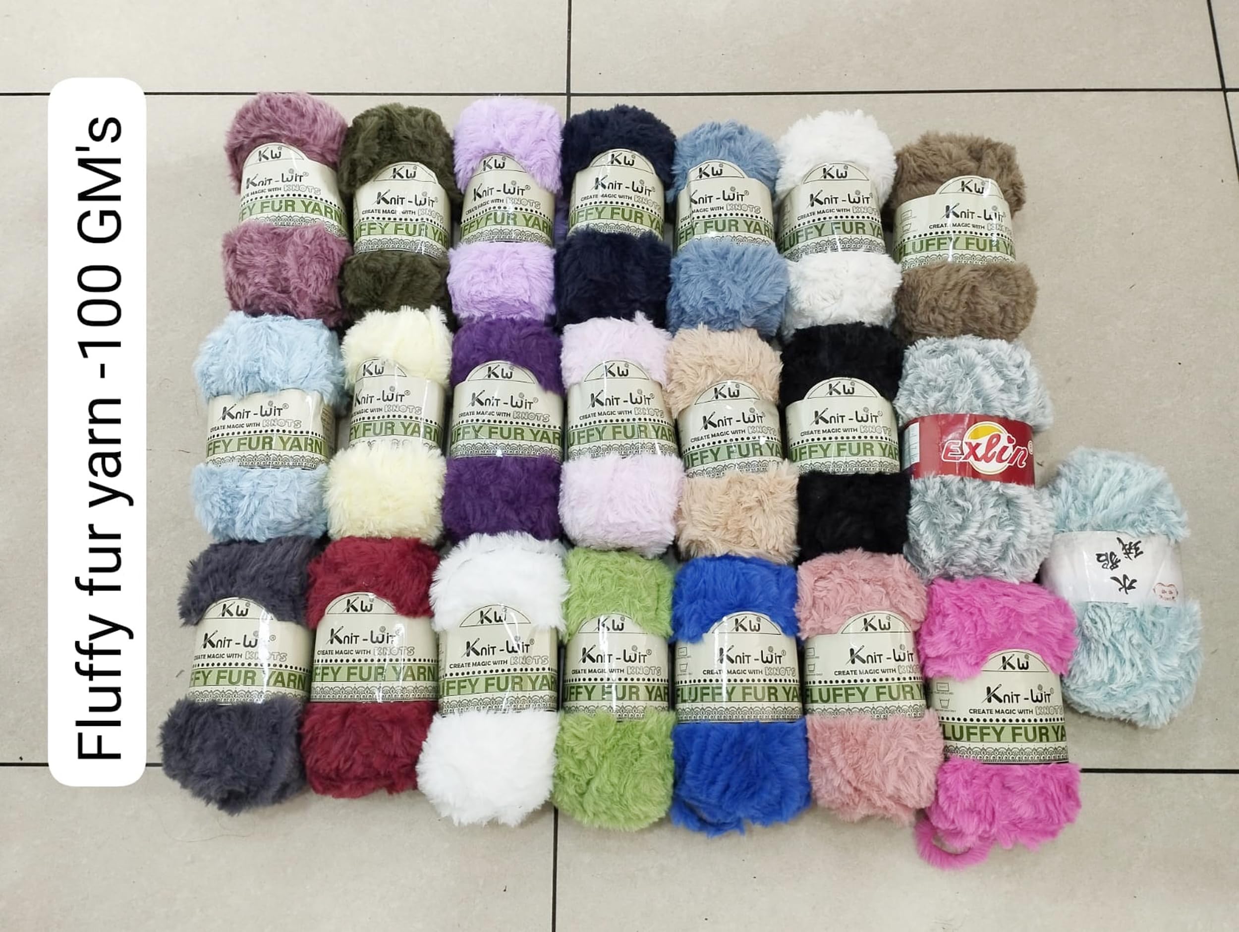 Chunky Fur Yarn - Soft Plush Eyelash -8 Chunky Fur Yarn - Soft Plush Eyelash -8