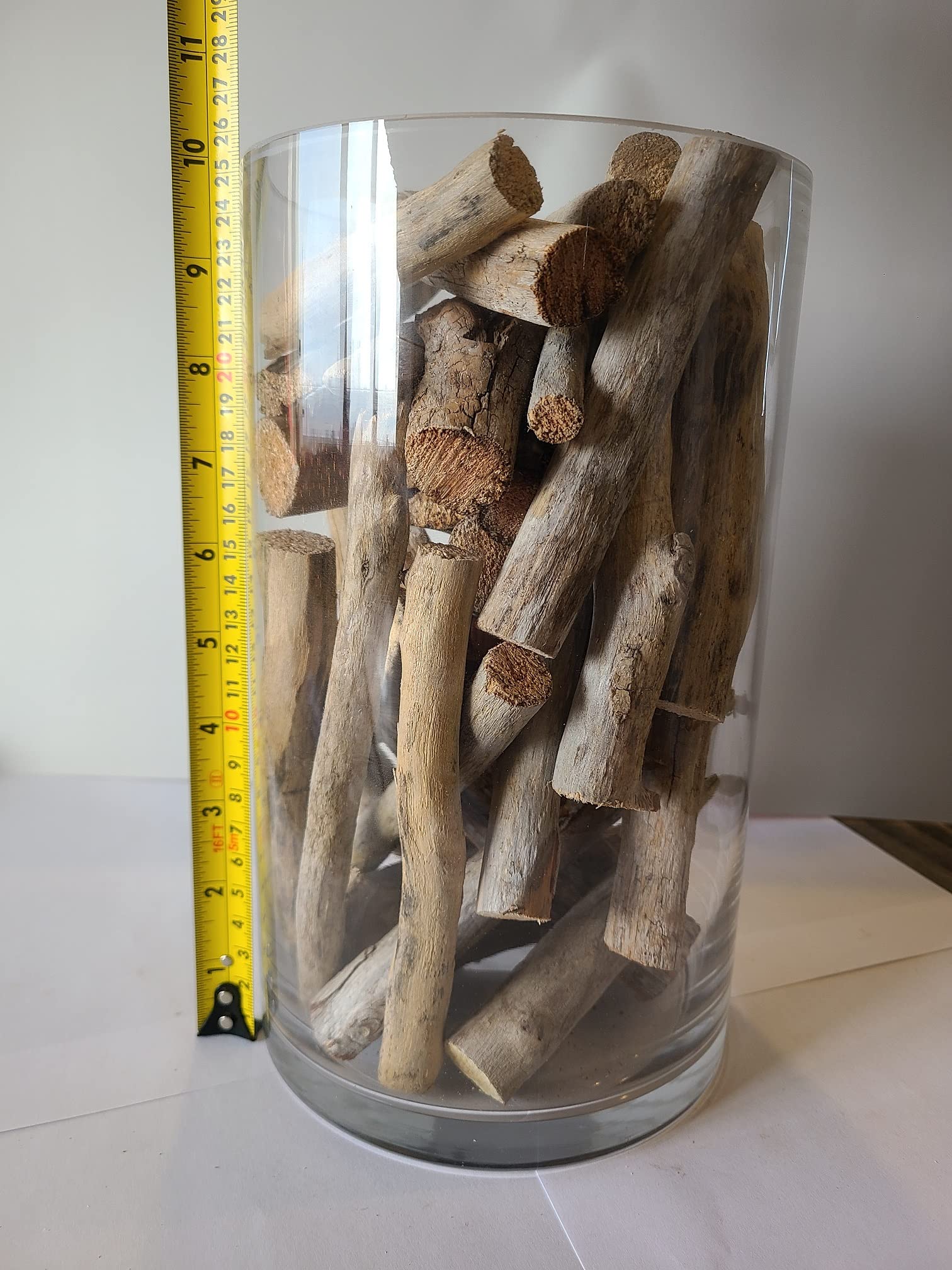 Amazon.com: Small Driftwood Pieces in a Large Vase - Beach