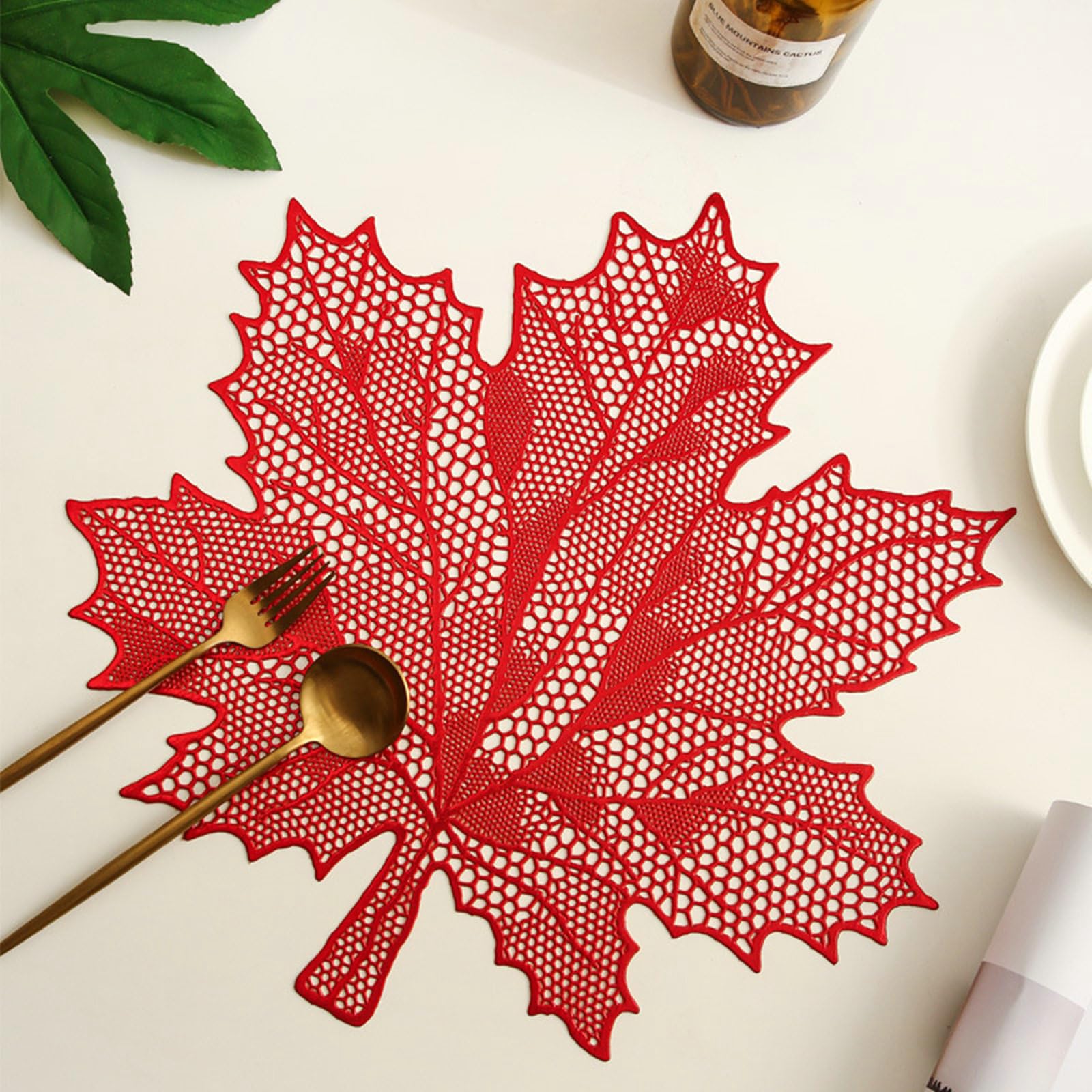 Juego de 8 manteles individuales lavables con diseño de hoja de arce vacío, de PVC antideslizante, para restaurantes, color rojo, 41 x 44 cm