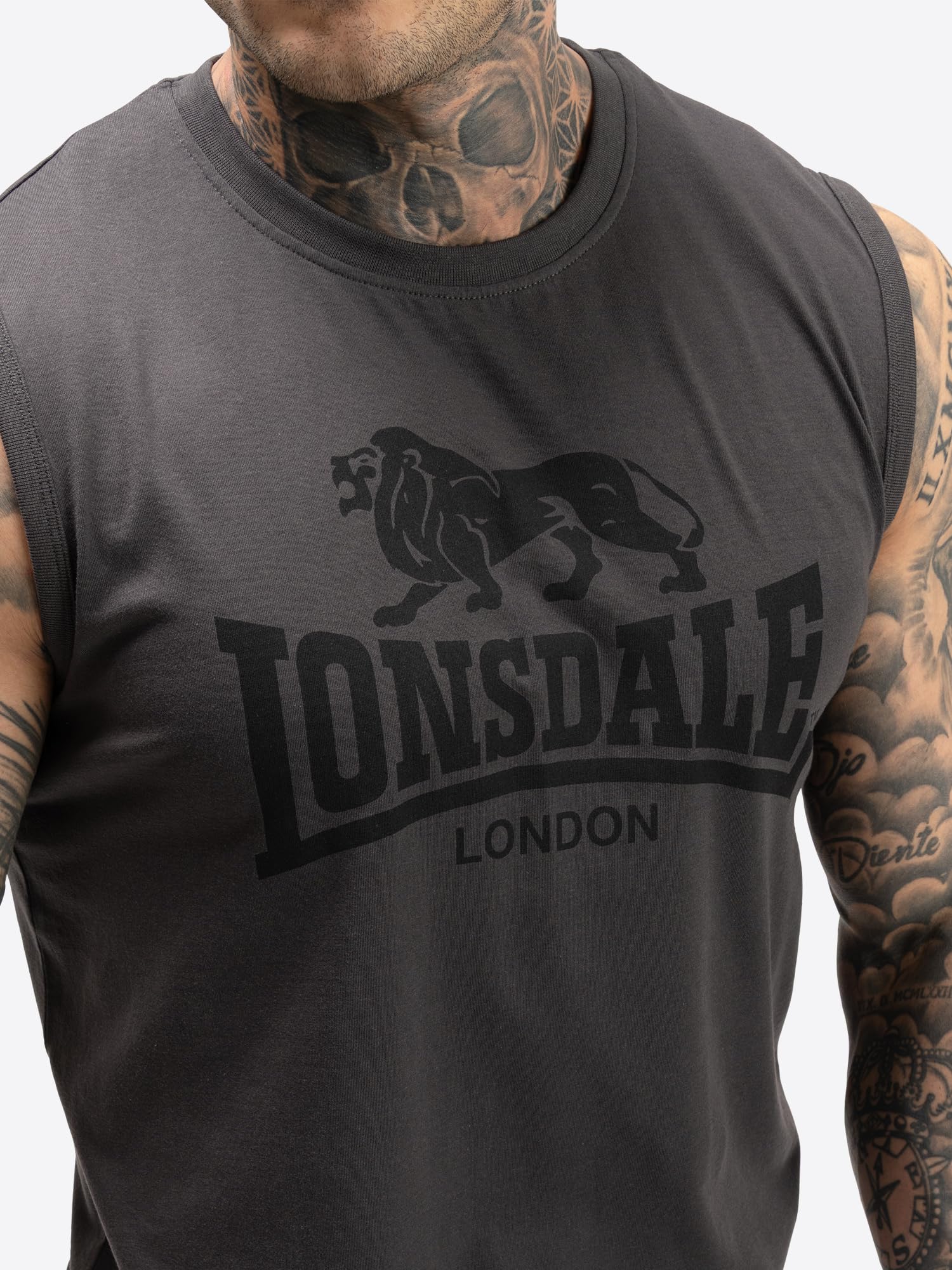 Lonsdale Herren Ärmelloses T-shirt & Shorts Set Normale Passform Allanton Ensemble t-shirt et short sans manches pour homme, coupe normale, Allanton Homme (lot de 1)
