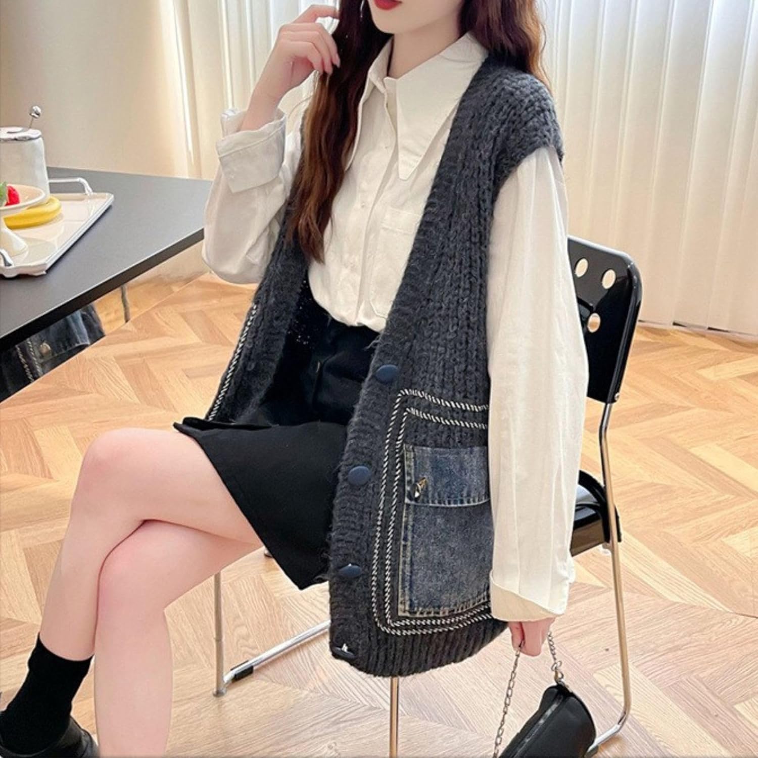 FindThy Women’s Oversized Sweater Vest Casual Denim Patchwork V-Neck Button Down Sleeveless Knitted Coat with Pockets