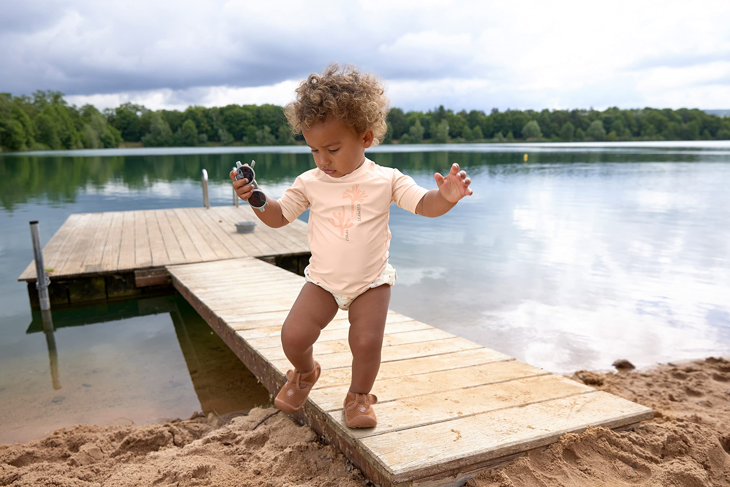 LÄSSIG Rashguard Rashguard Maillot de Bain à Manches Courtes pour bébé et Enfant Protection UV/Manches Courtes Rose pêche 07-12 Mois Taille 74/80