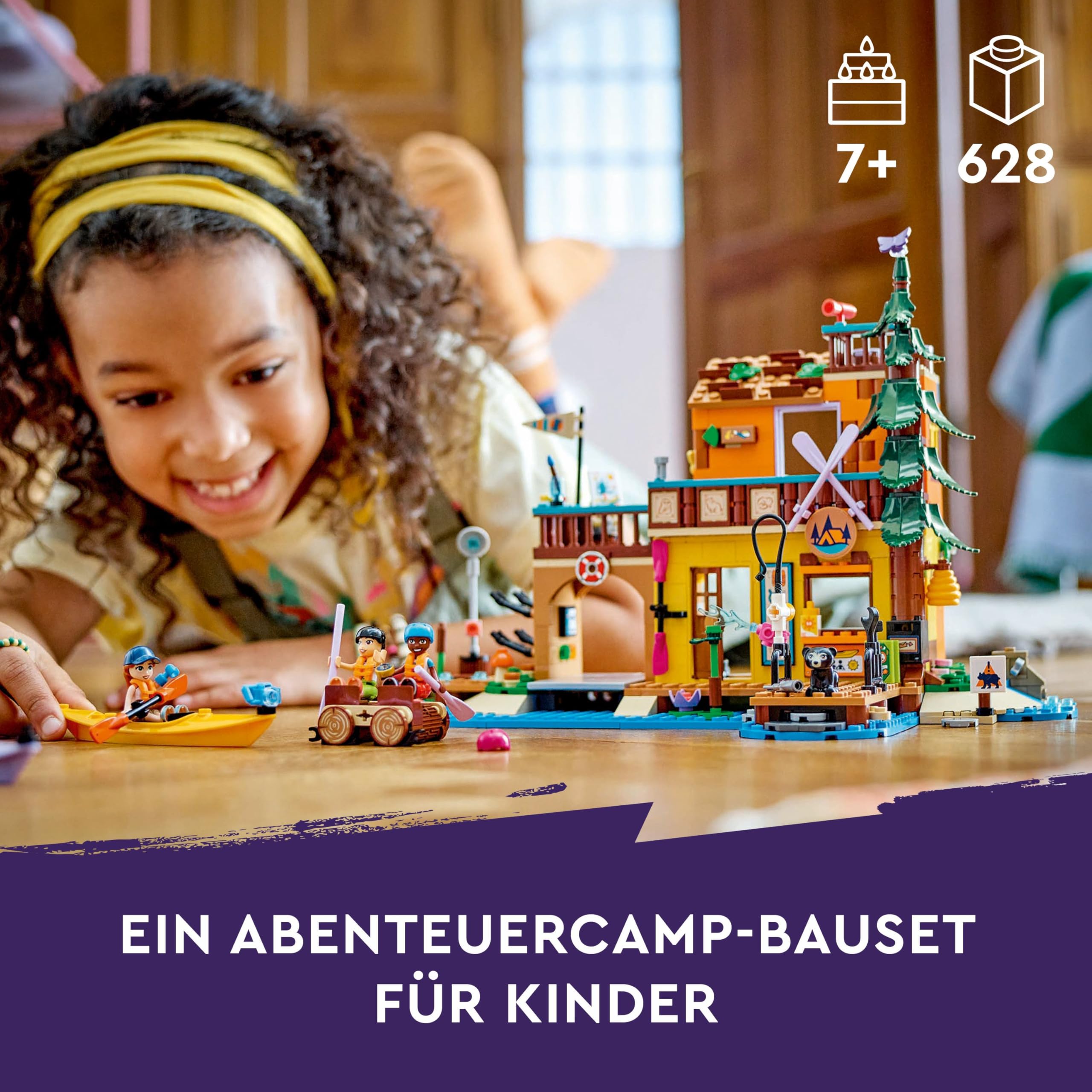 LEGO Friends Abenteuercamp mit Kayak, Bauspielzeug für Rollenspiele, Geschenkidee für Mädchen und Jungen ab 7 Jahren, Set mit 3 Spielfiguren und einem Bären, Camping-Spielzeug 42626