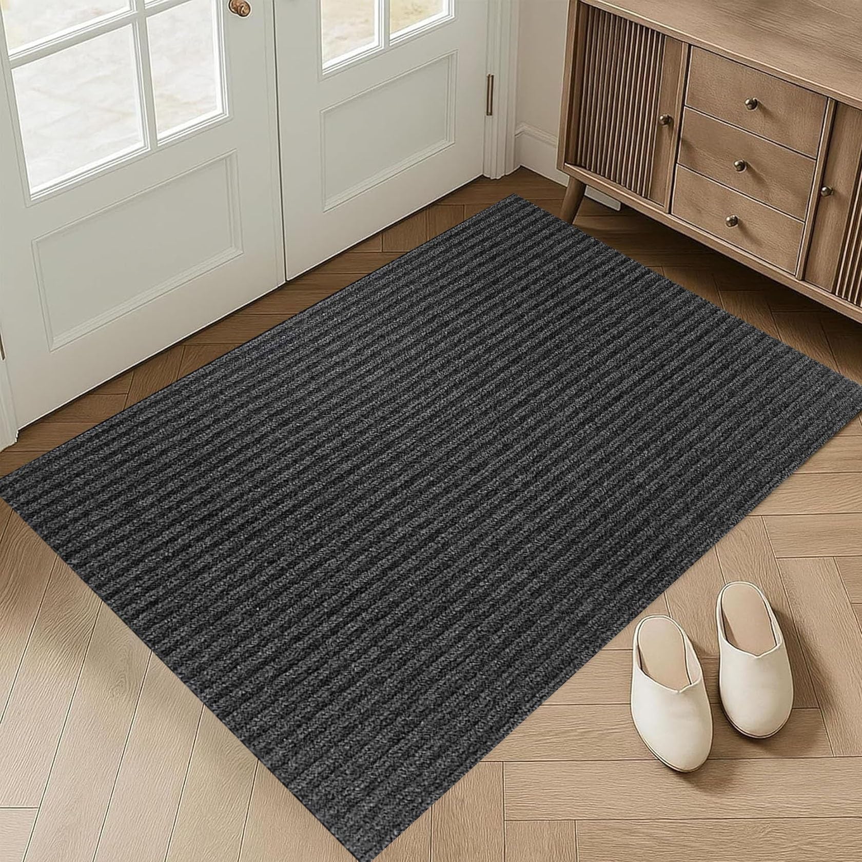 XUCHOU Washable Door Mats Indoor Outdoor 52 x 85 cm Heavy Duty, Non-Slippery & Stylish Floor Mat Door Mat Barrier for Back & Front Patios, Black