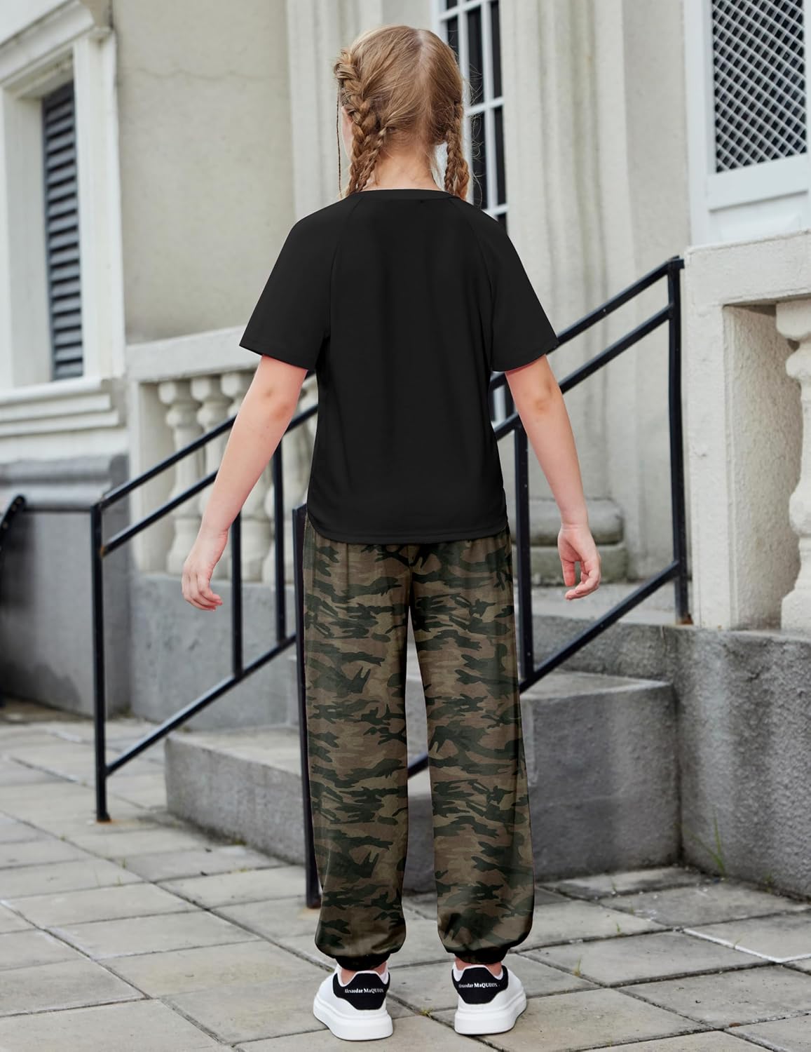 Arshiner Girls 2 Piece Outfits Fashion Clothes Short Sleeve Tops and Jogger Pants Kids Tracksuit Sweatsuits Set