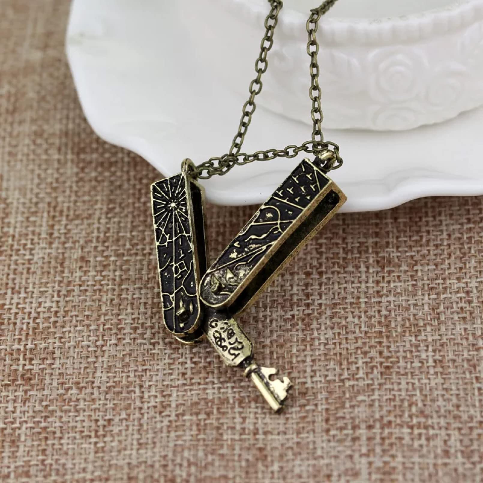 Collier Charmed Pendentif Médaillon Des 3 Soeurs Halliwell Pendentif Pouvoir Des Trois