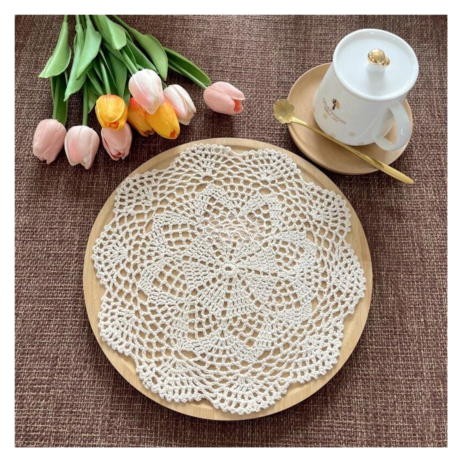 Napperon au crochet en coton pour protéger les meubles en bois contre les traces de tasses