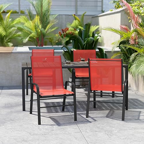 BizChair Paquete de 4 sillas apilables rojas para exteriores con material Flex Comfort y marco de metal