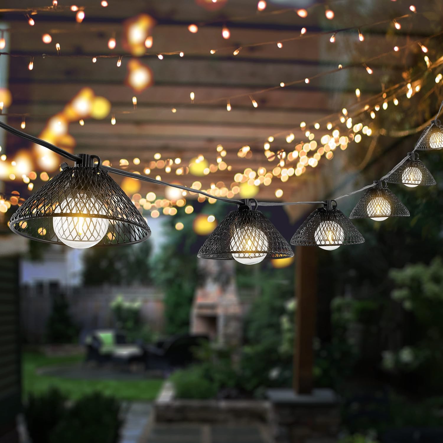 SAFAVIEH Lighting Collection Junia Black 10-Foot LED Outdoor String Lights