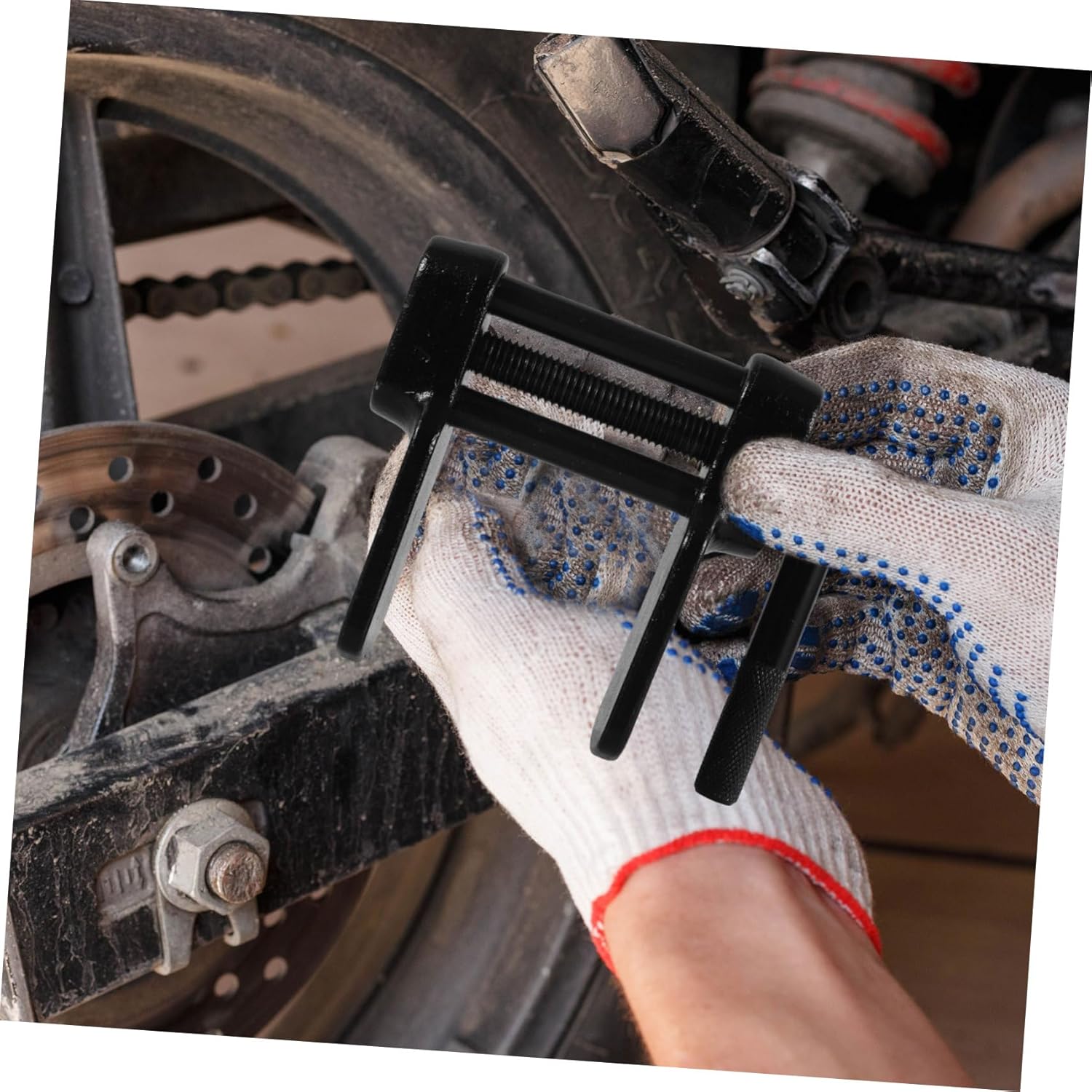 Disc Brake Spreader Tool for Automotive Mechanics Heavy-Duty Brake Caliper Separator Braking Performance and Vehicle Safety