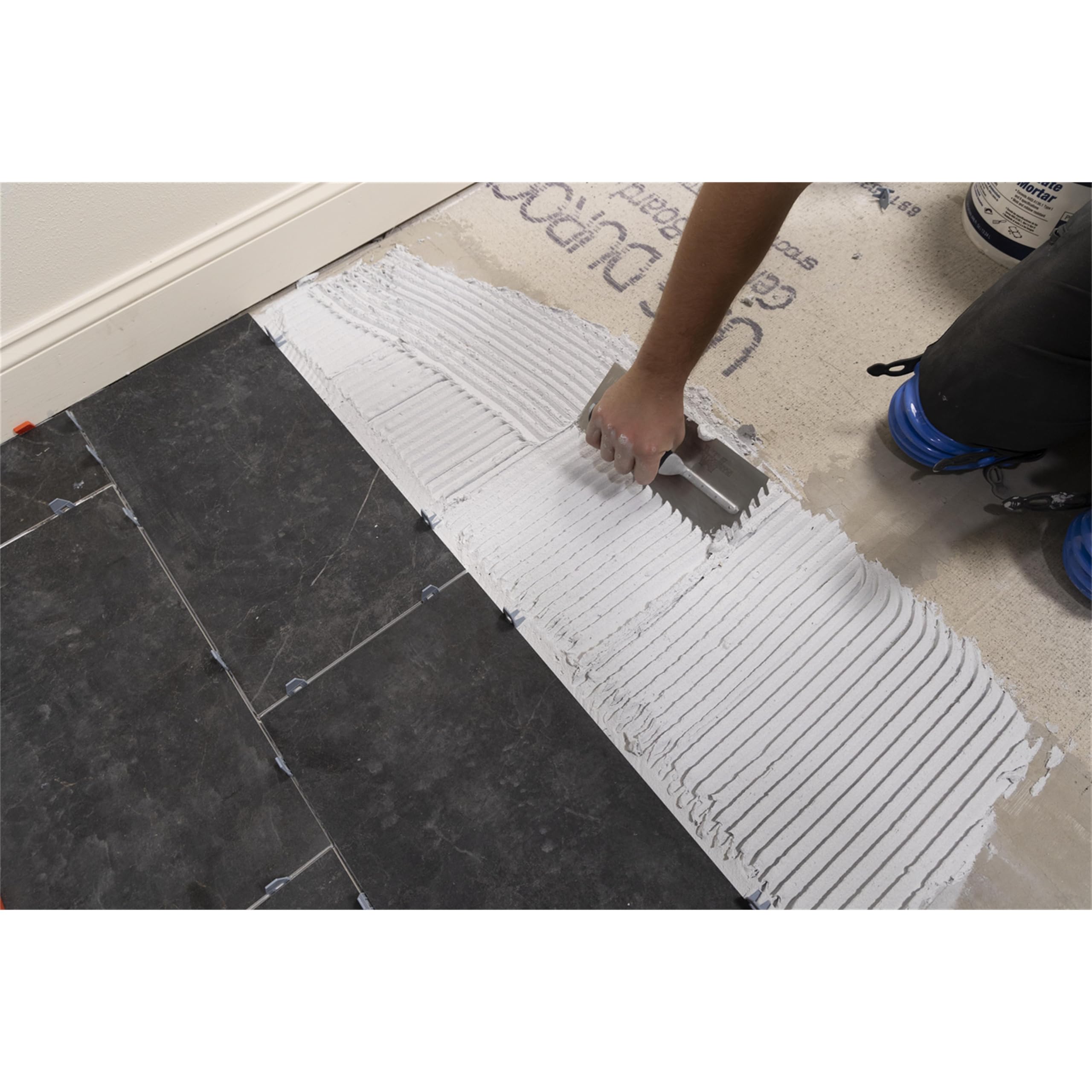 Kielnia ząbkowana Marshalltown Lay Flat, ząb 13 mm, stal węglowa, uchwyt Durasoft, rozmiar: 279x114 mm