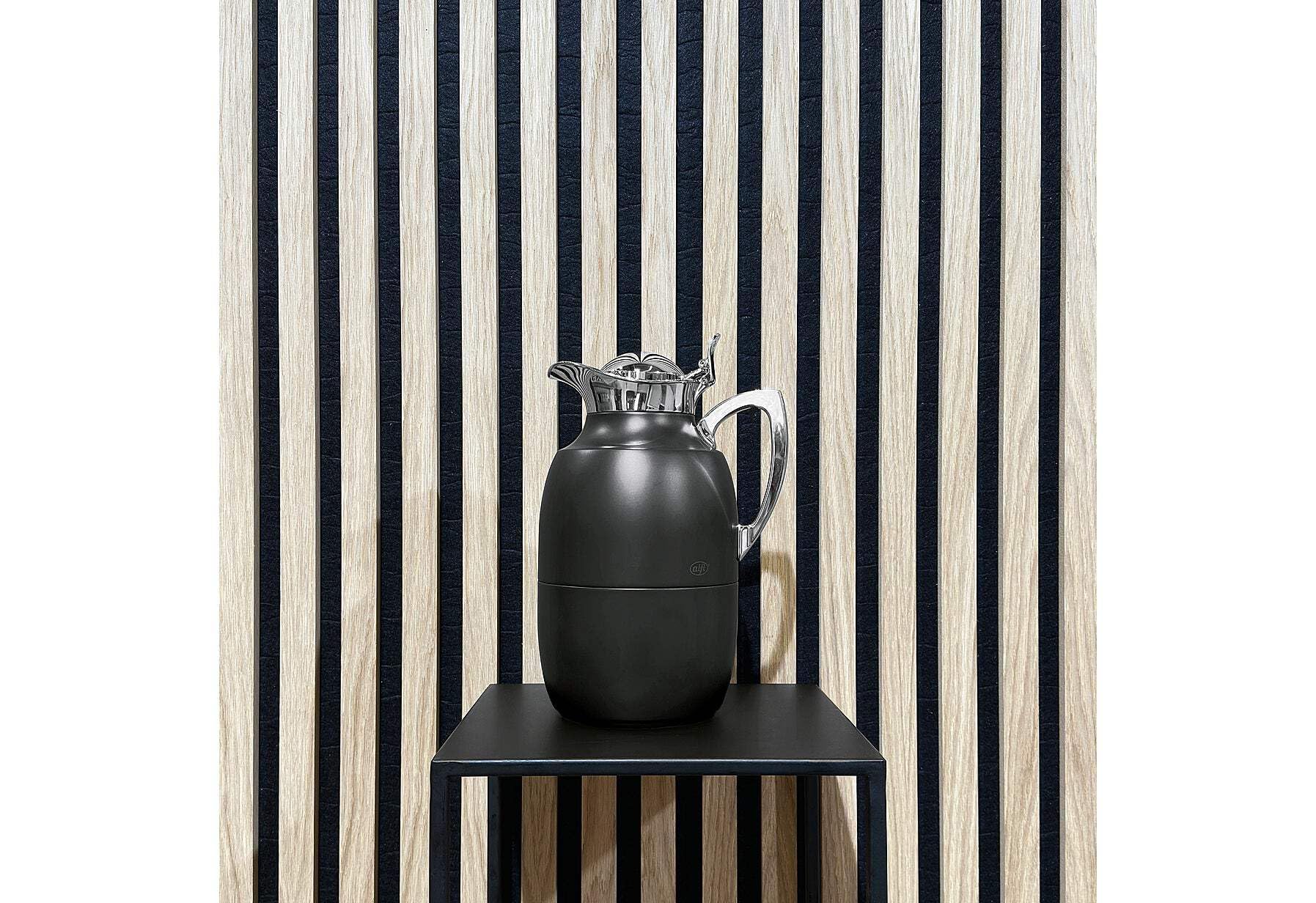 Alfi Juwel - Jarra aislada, color negro satinado, 1 l