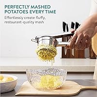 Vista 2 de Navaris Ricer de patatas de acero inoxidable, mango ergonómico para puré de papas fácil, triturador de papas listo para lavavajillas, herramienta