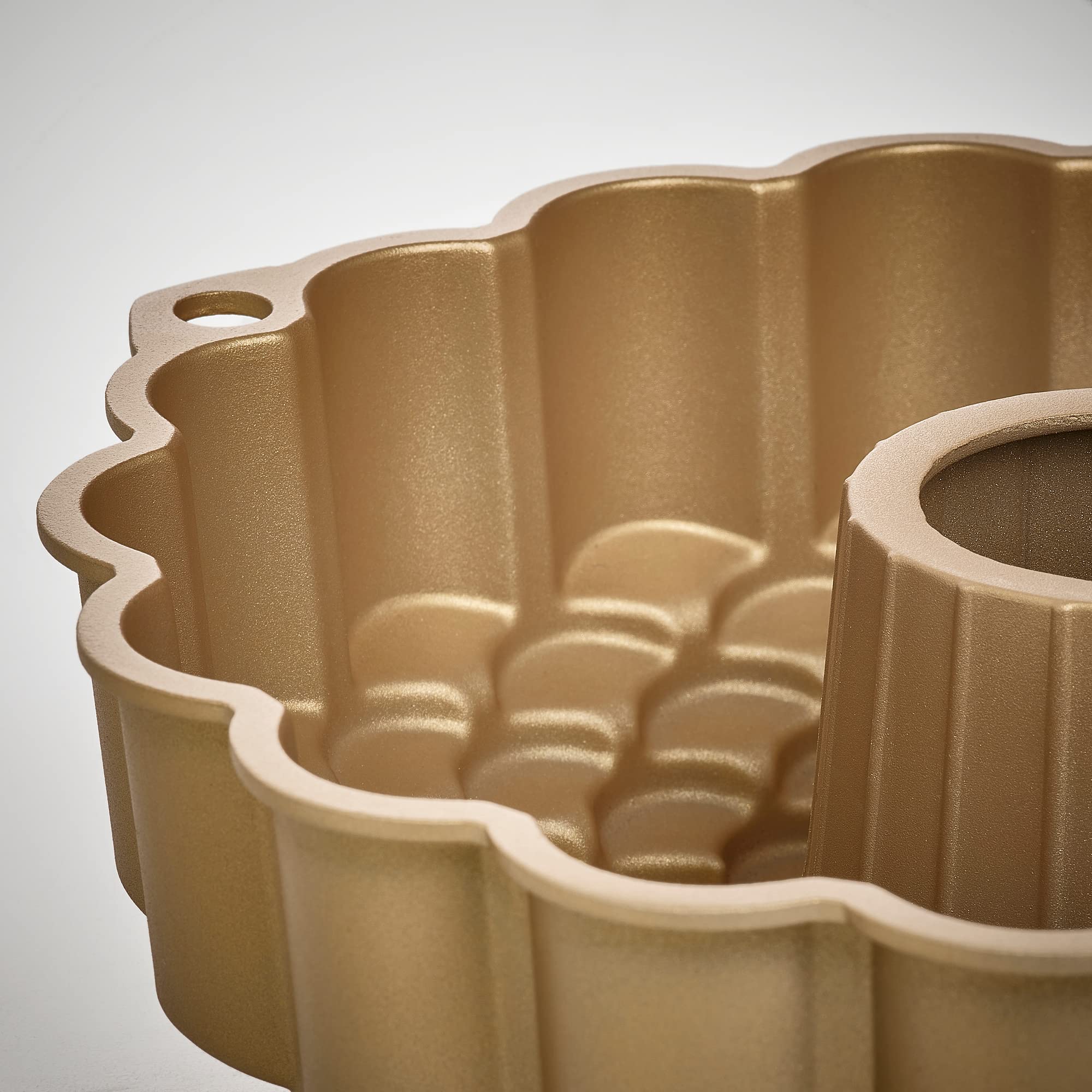 IKEA TÅRTBAK - Molde para hornear, 1,4 l, con forma de flor y revestimiento antiadherente