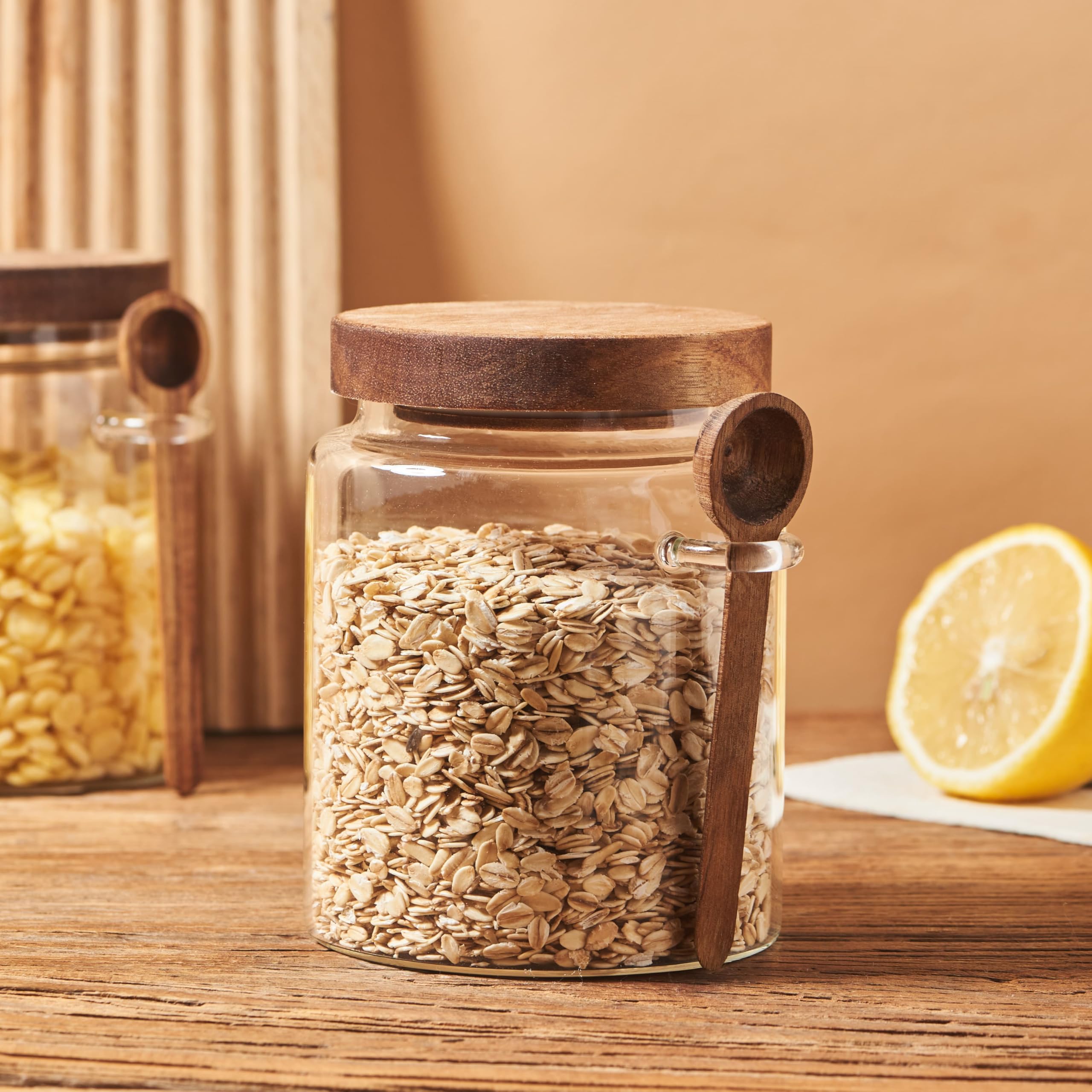 Eden & Willow Glass Kitchen Storage Jar with Acacia Lid and Wooden Spoon | Borosilicate Glass Food Canister with Spoon Holder | BPA-Free Mason Jar for Sugar, Spices, and Dry Foods (1, 0.6L)