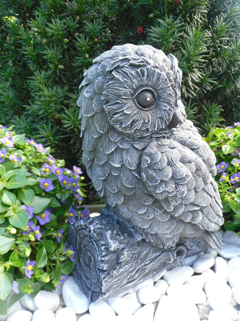 Steinfigur Eule auf Stamm 152/1, Gartenfigur Steinguss Tierfigur Basaltgrau