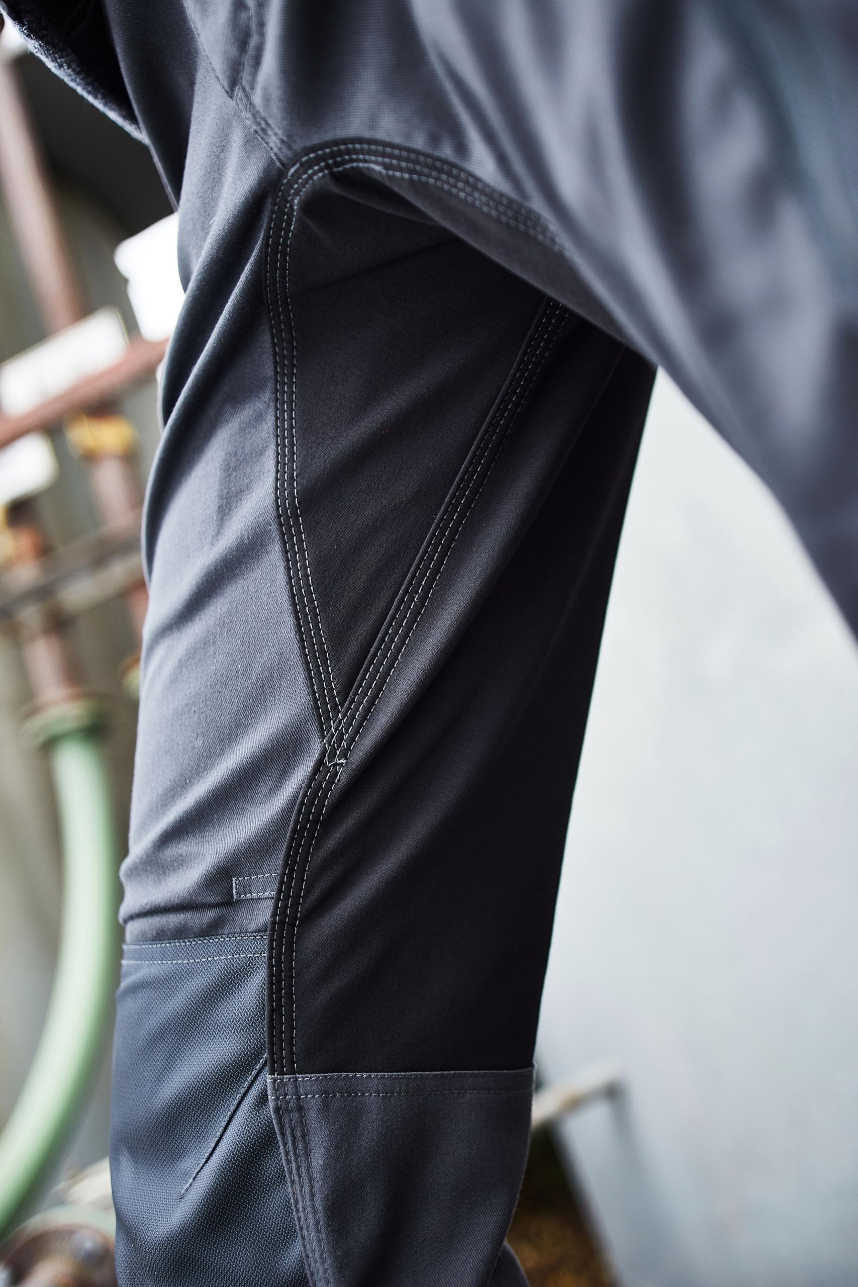 James & Nicholson Workwear Stretch-Arbeitshose Slim Line - Schmal geschnittene Arbeitshose mit elastischen Einsätzen