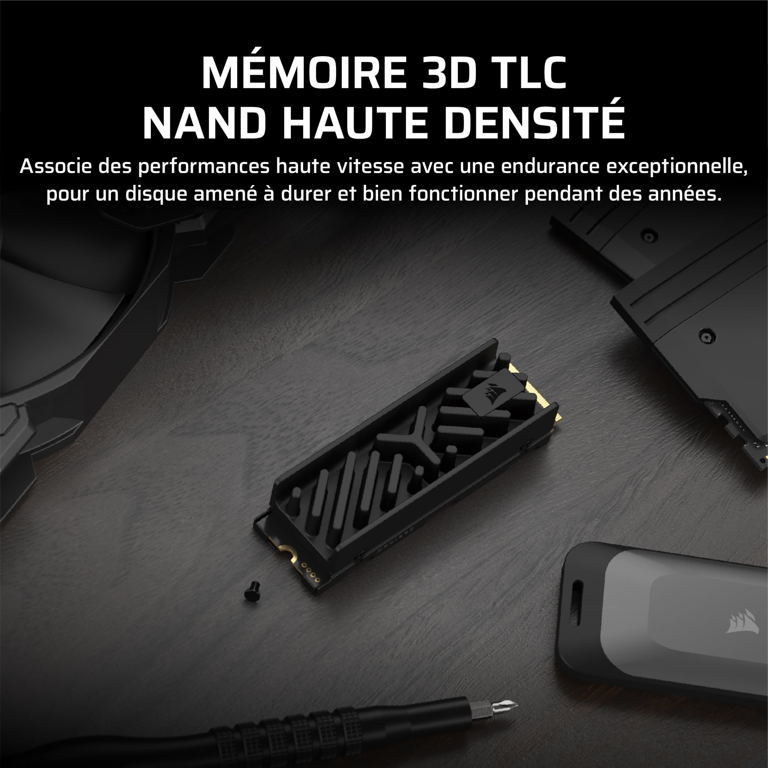 Corsair MP700 Elite 4 to Disque SSD M.2 2280 NVMe PCIe 5.0 x4 avec Dissipateur Thermique — Jusqu’à 9 400 Mo/s en Lecture, 8 100 Mo/s en Écriture, NAND 3D TLC — PC et Ordinateur Portable Stockage