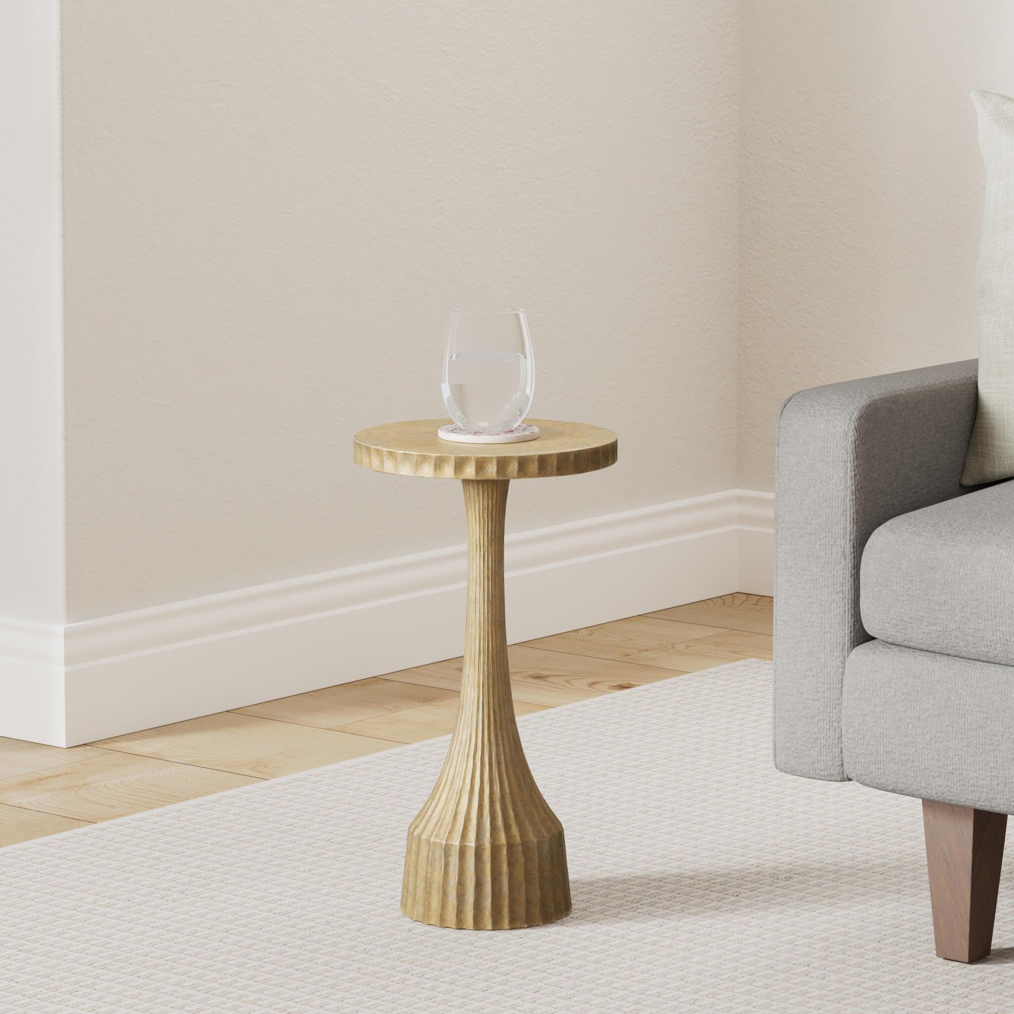 OBJET D'ART Small Round Gold End Table, Cyrus, 22'' Height, Vintage Metal Accent, Side, Pedestal, Cocktail, and Drink Tables for Living Room and Small Spaces