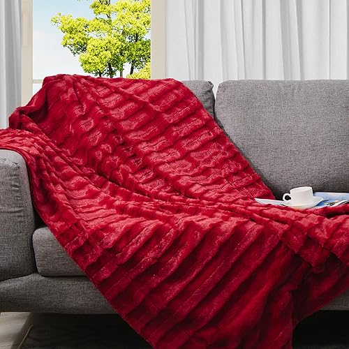 Cheer Collection Manta de piel sintética, lujosa manta para sofá, 86 x 86 pulgadas, color granate rojo