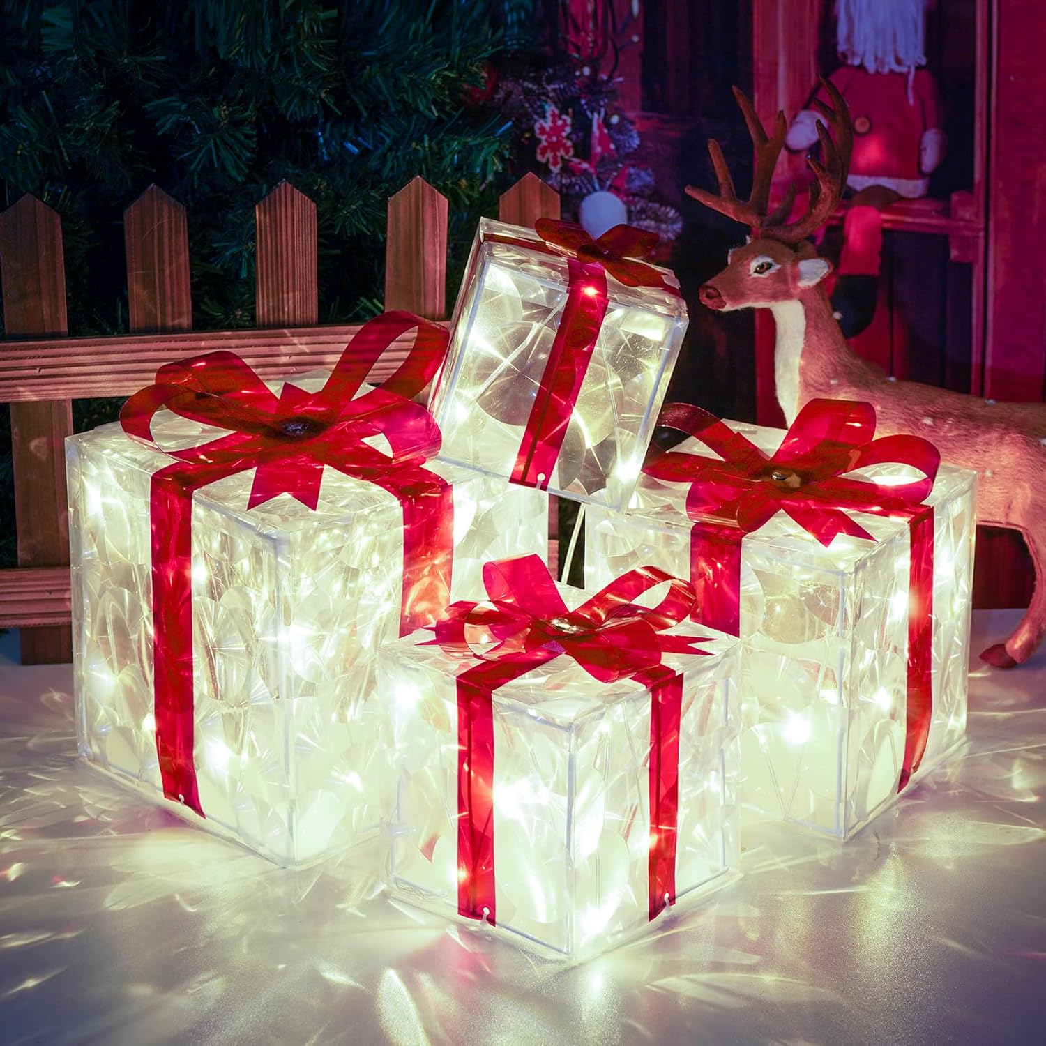 Christmas Lighted Gift Boxes, Pre-lit Lights Gift Boxes Set of 4, Light up Present Boxes Set Battery Operated with Different Sizes for Holiday Indoor Outdoor Decorations(Cool White) PVC-Cool White