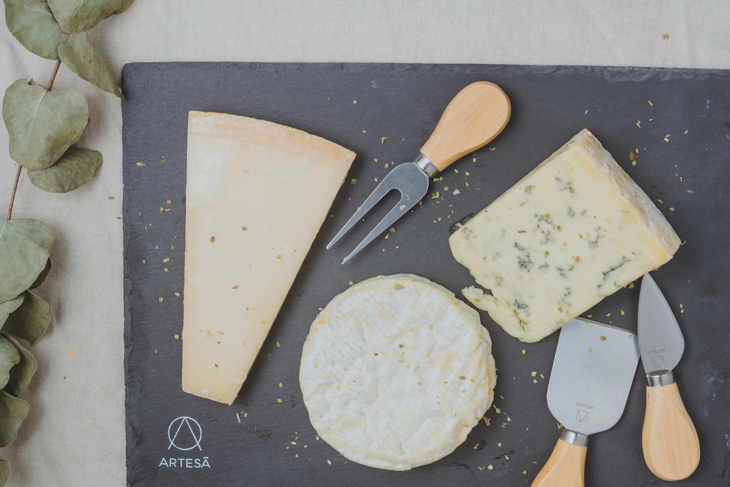 Artesà Zestaw deski do serów i noża do serów z łupka, 4-częściowa łupkowa taca do serwowania wędlin, tapas, deserów i sushi, w pudełku prezentowym