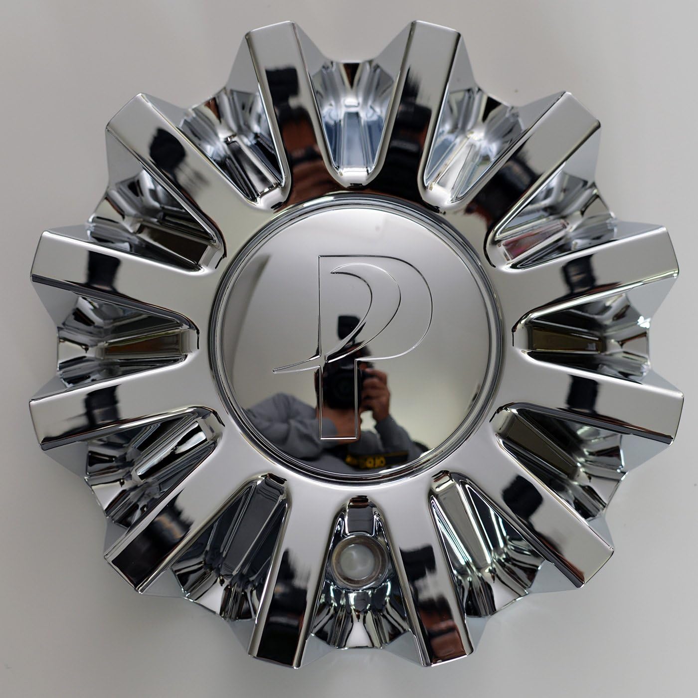 Center Cap for PW28 with Serial Number CSPW28-2P