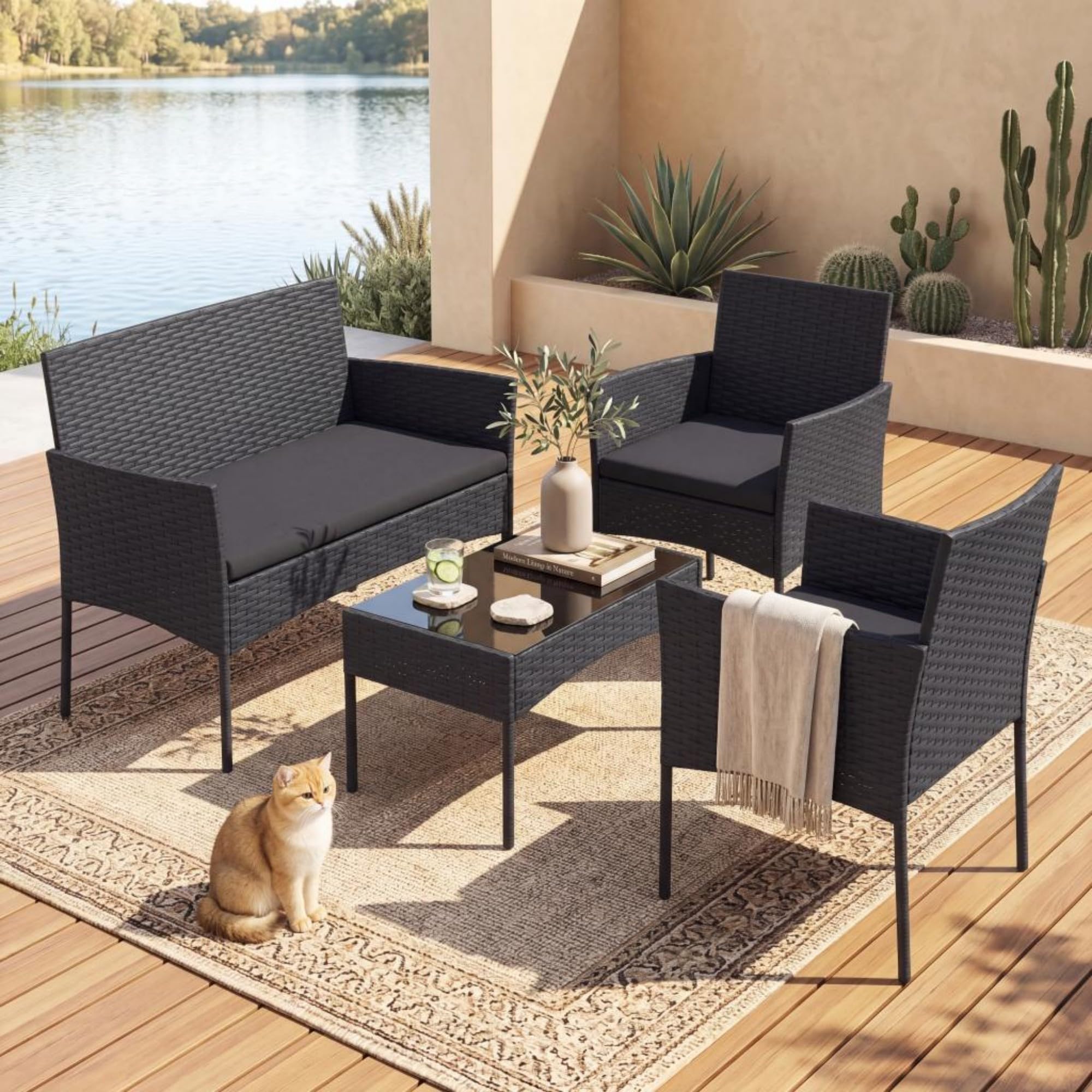 SOARS Salotto da Giardino 4 Pezzi, Set da Esterno in Rattan con 1 Divano 2 Posti, 2 Poltrone, 1 Tavolino in Vetro Temperato, Set Mobili da Giardino con Cuscini per Balcone, Terrazzo (Nero)