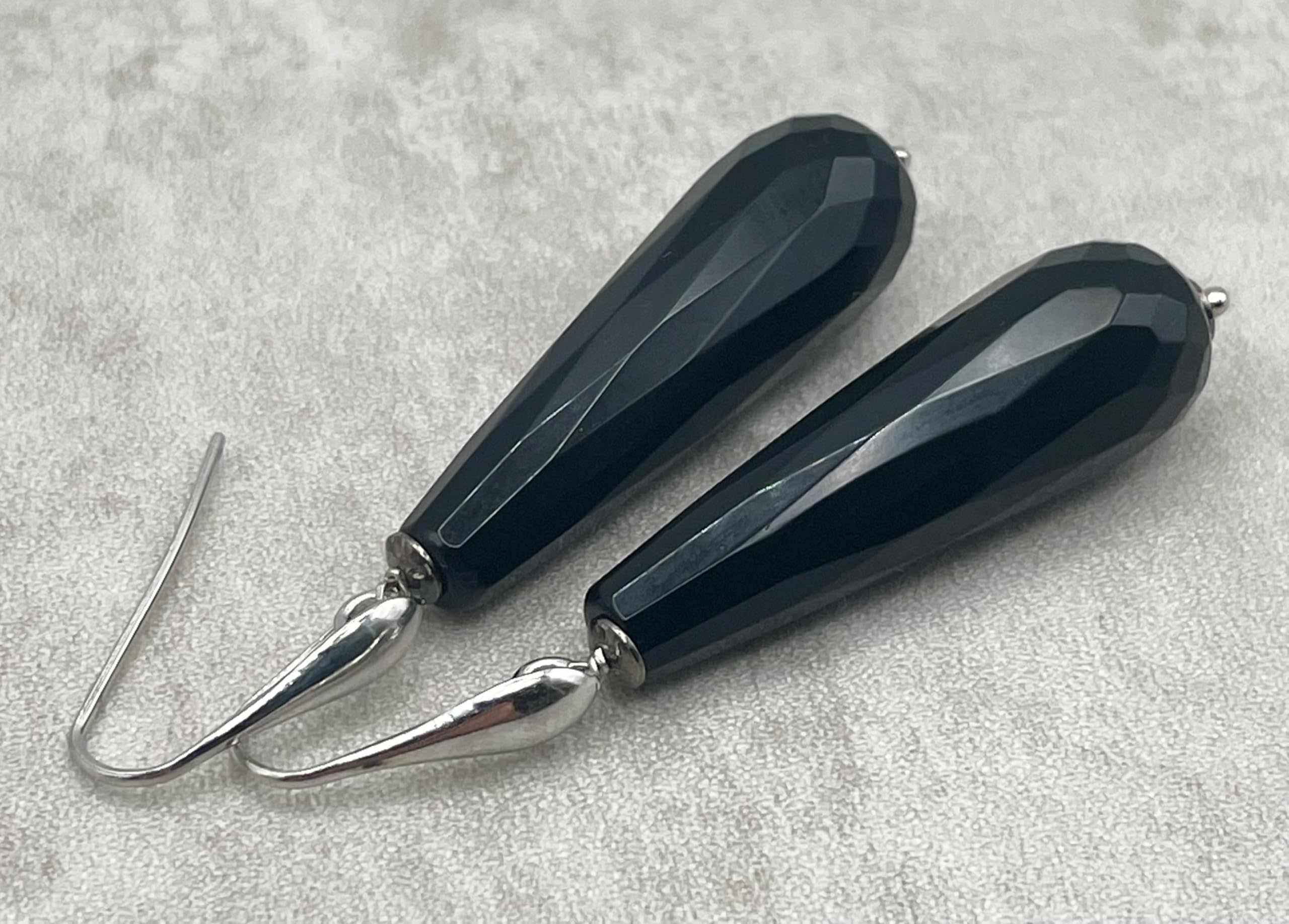 Orecchini con Gocce di Onice Nero Sfaccettato, Pendenti in Argento 925, Made in Italy, Gioielli Pietre Dure, Regalo per Lei