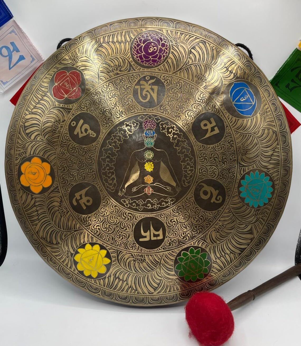 Gong tibetano de los siete chakras con Om Mane Padme Hum Manta grabado – Gong curativo hecho a mano – Campana de pie con vibración de sonido profundo para yoga, curación