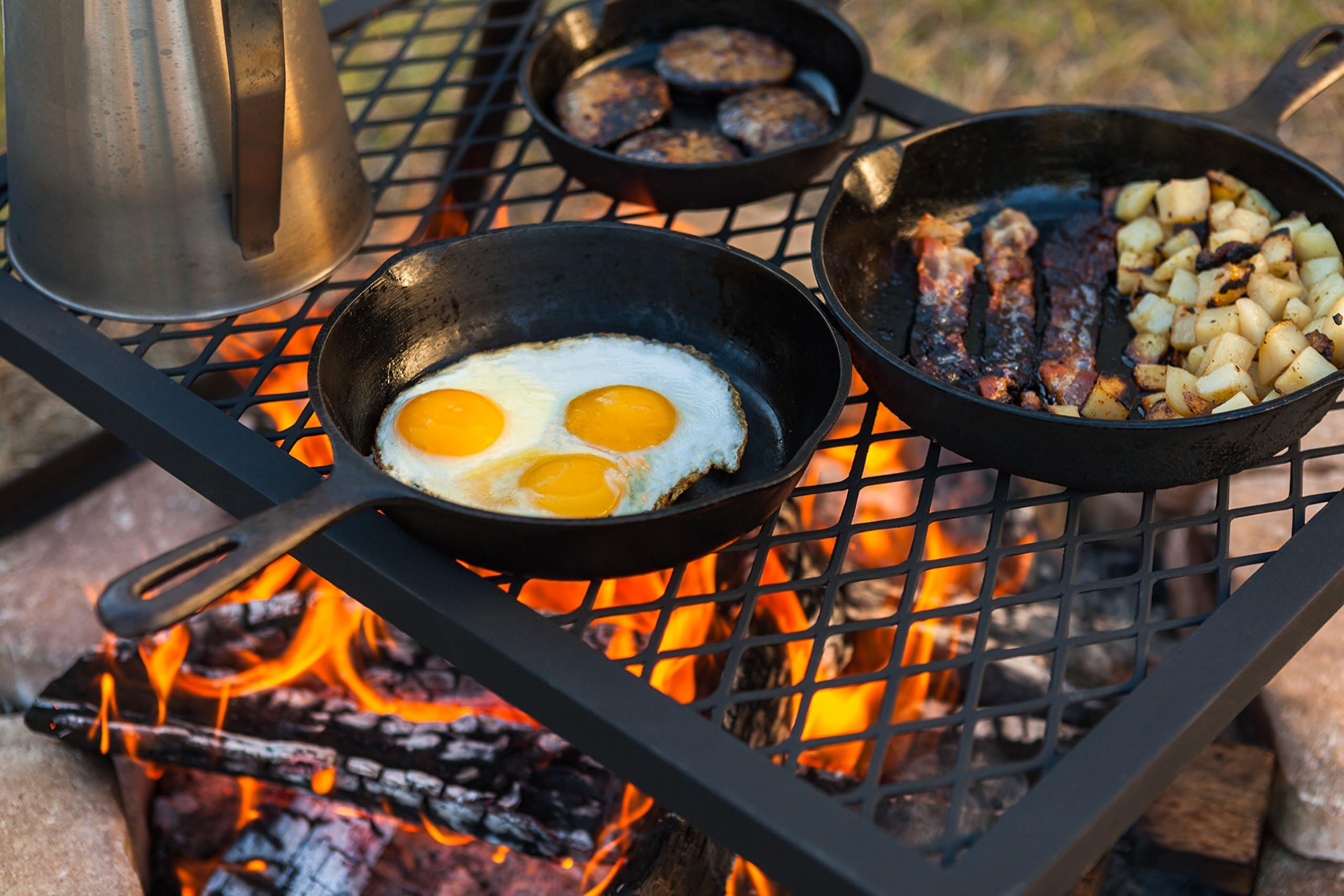 Amazon Basics Grille résistante et pliante pour feu de camp