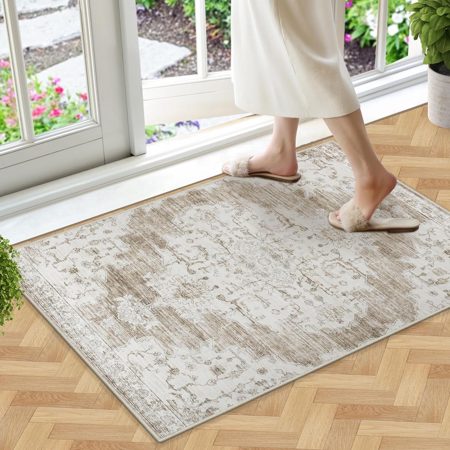 Vintage Washable Area Rugs 2x3: Small Entryway Rug with Non-Slip Backing Low Pile Rugs Soft Indoor Floor Thin Carpet Non Shedding Neutral Carpets for Bedroom Kitchen Laundry Under Dining Table Beige 2'x3' Beige