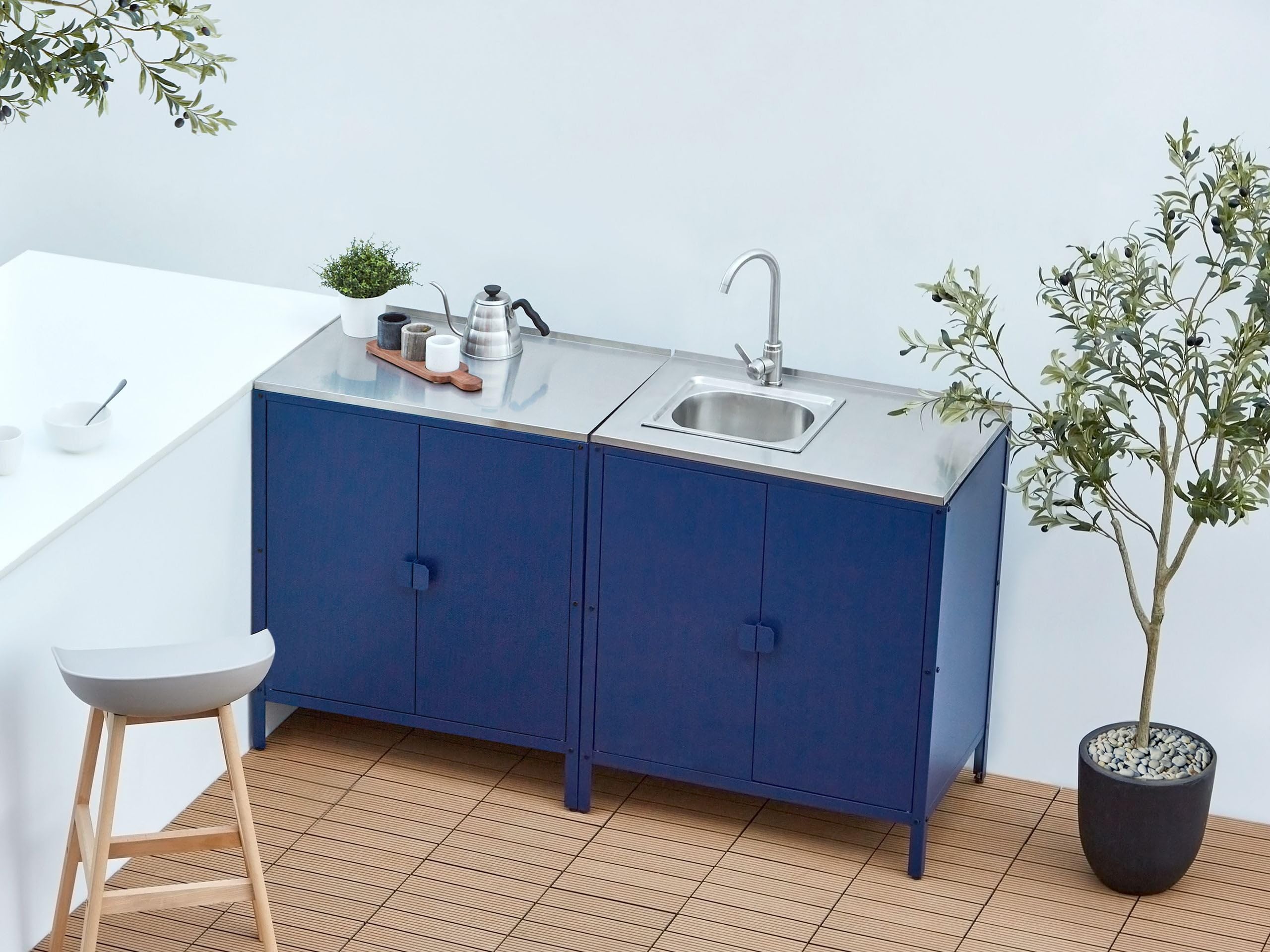 Beliani Armoire de Cuisine d'Extérieur en Acier 2 Portes avec Dessus en Acier Inoxydable Bleu Vilama